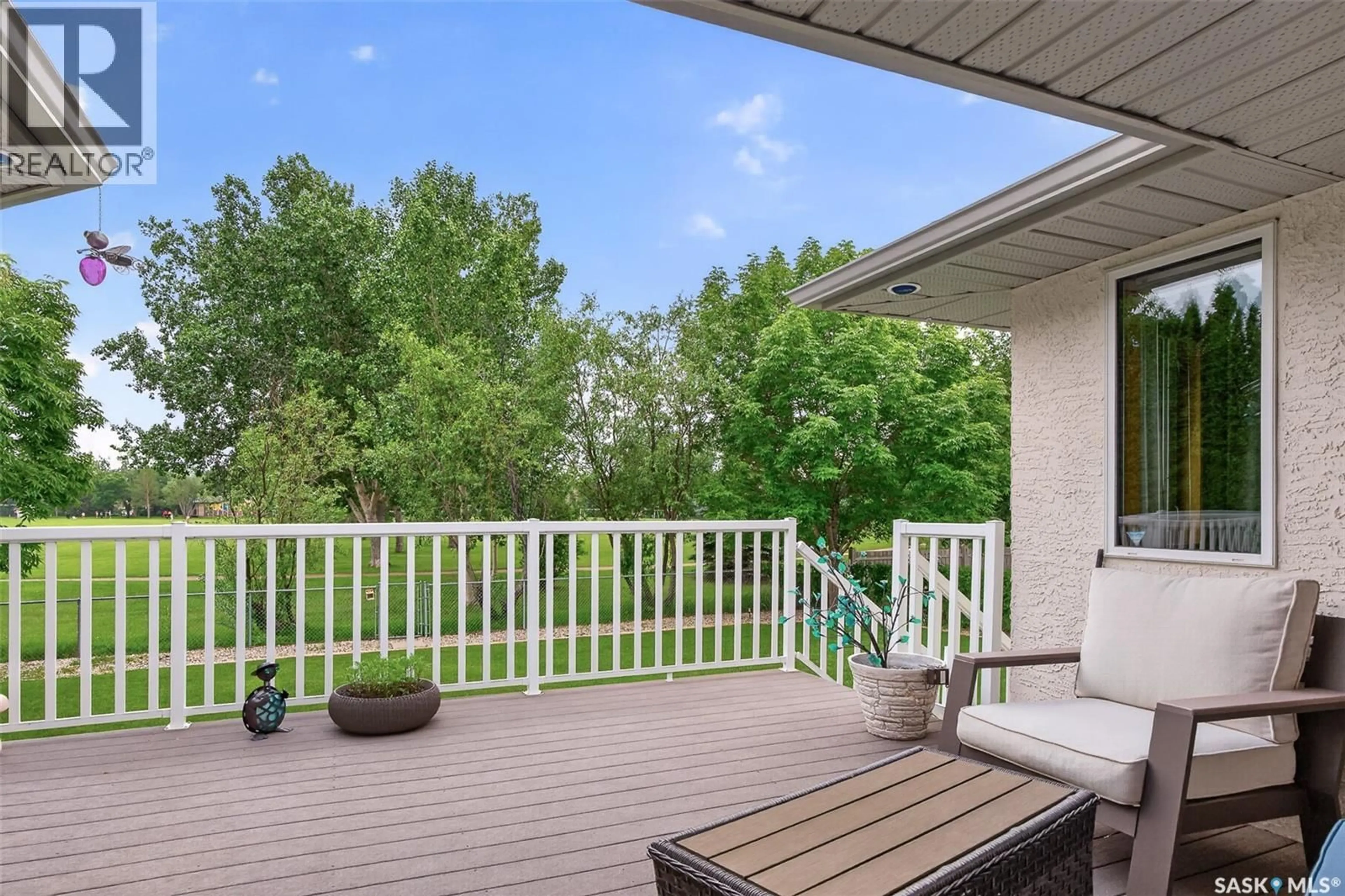 Patio, water/lake/river/ocean view for 65 FLAX ROAD, Moose Jaw Saskatchewan S6J1L1