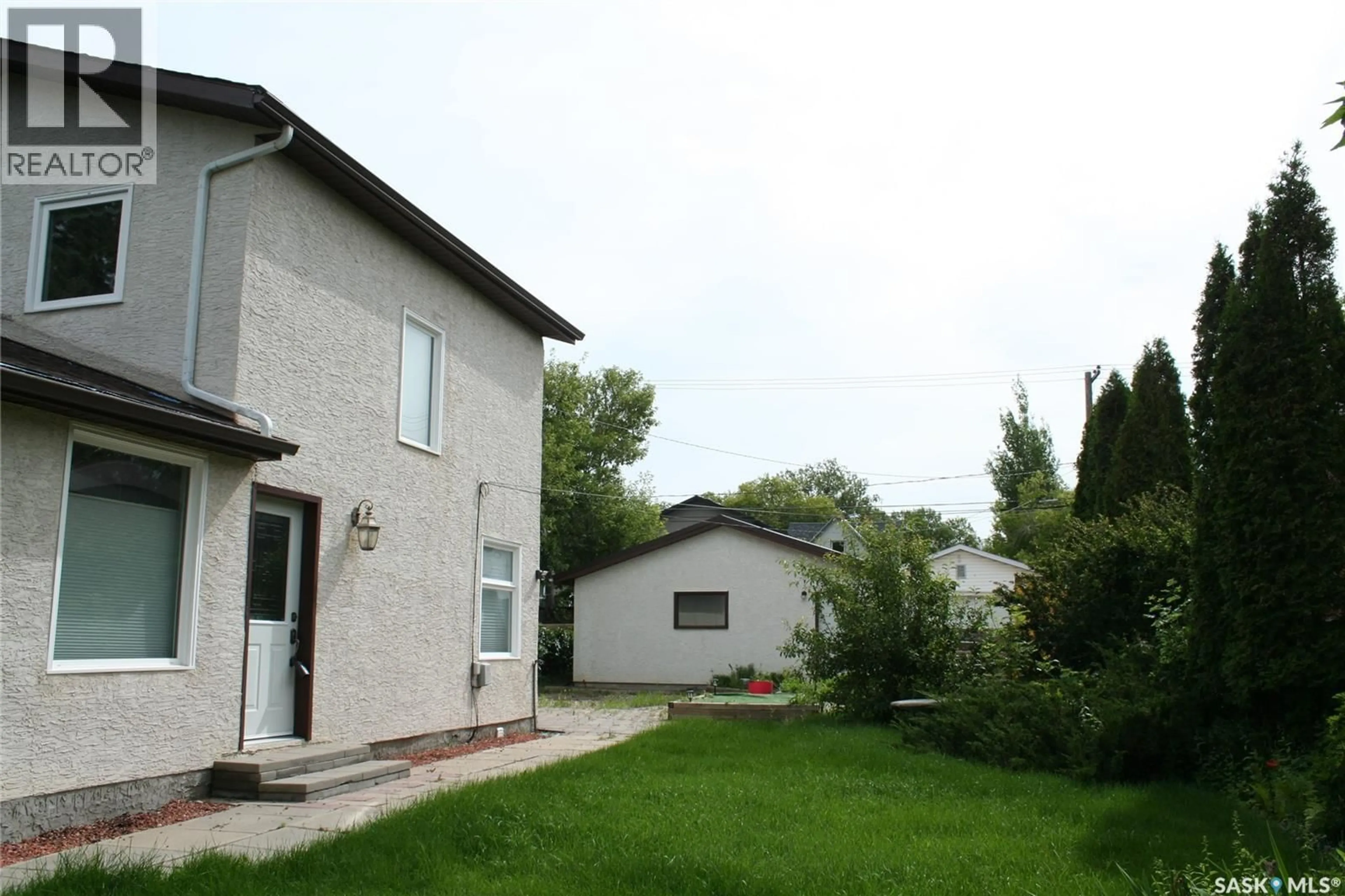 Patio, unknown for 1821 CONNAUGHT STREET, Regina Saskatchewan S4T4T4