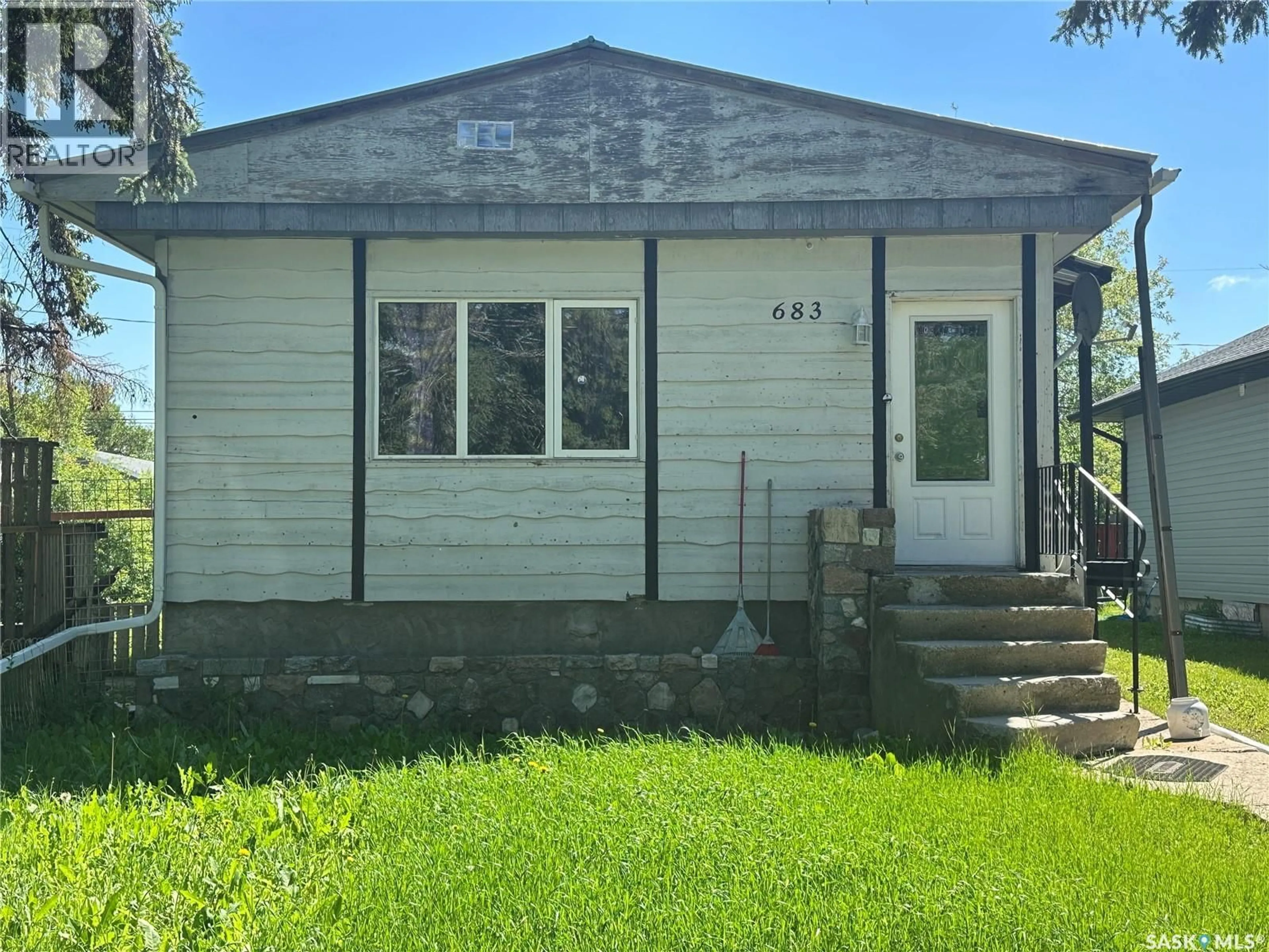 Home with vinyl exterior material, street for 683 ATHOL STREET, Regina Saskatchewan S4T3B1