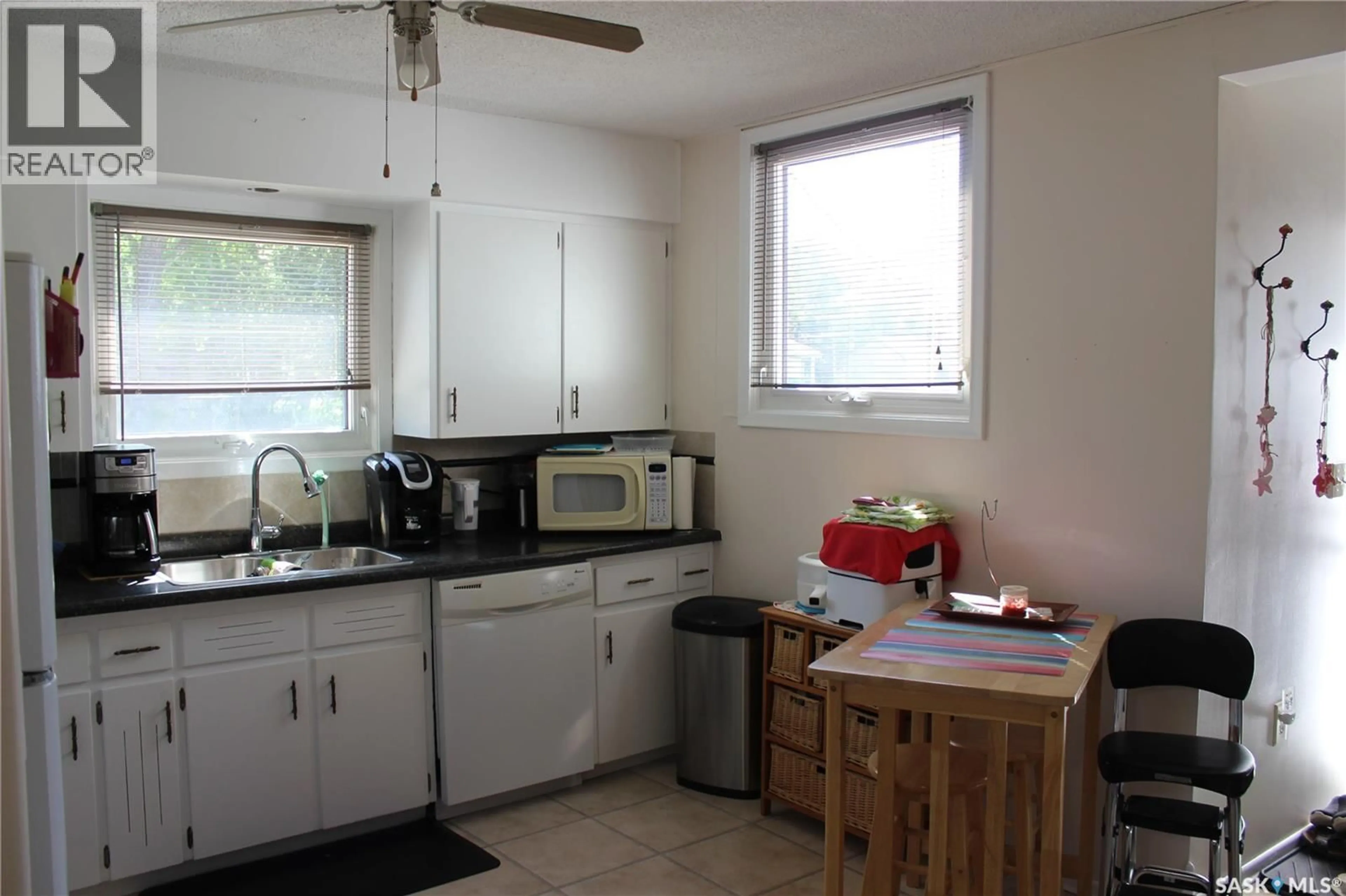 Standard kitchen, unknown for 213 WESTMAN STREET, Midale Saskatchewan S0C1S0