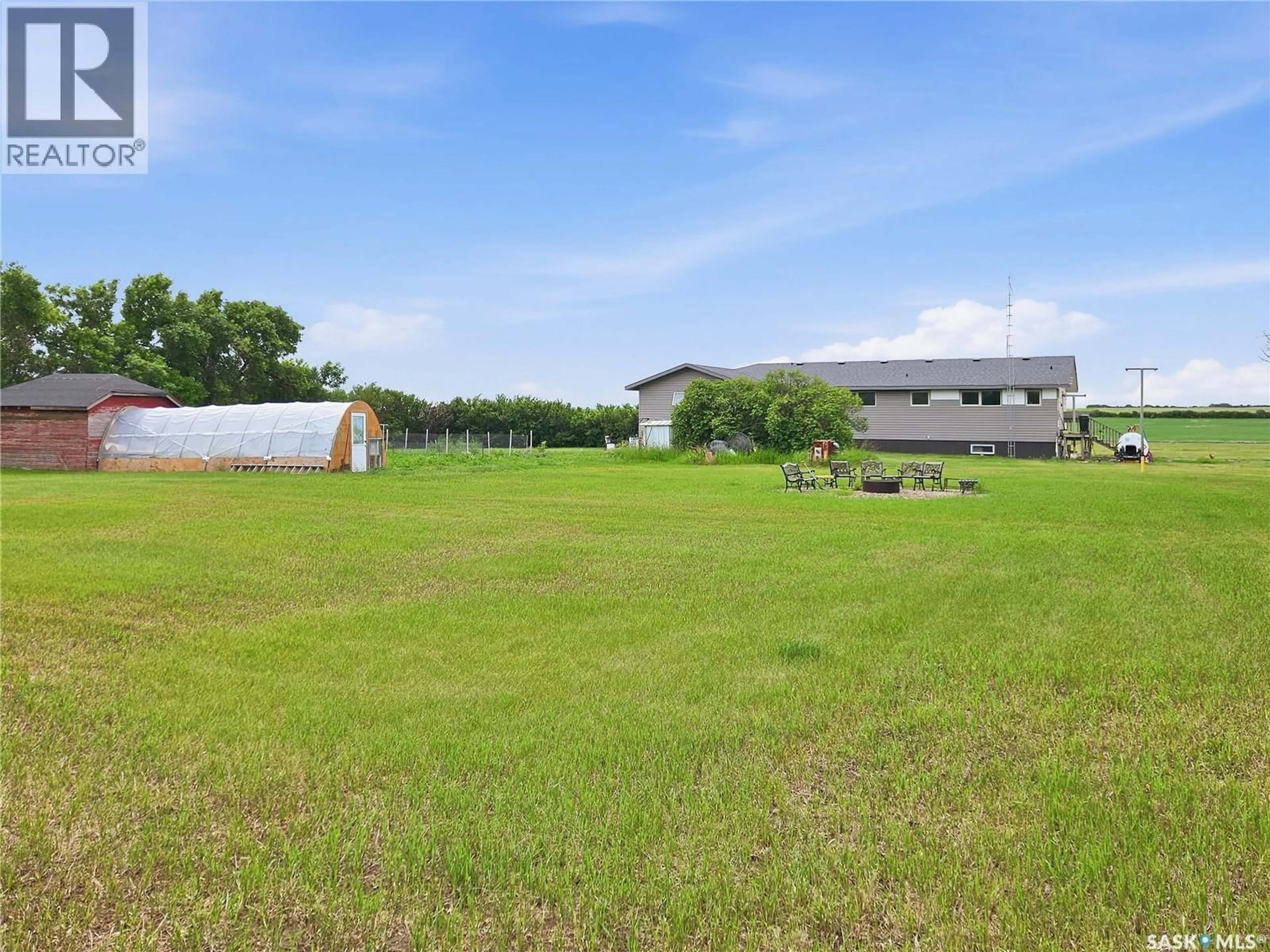 A pic from outside/outdoor area/front of a property/back of a property/a pic from drone, building for DOLL ACREAGE, Dodsland Saskatchewan S0L0V0