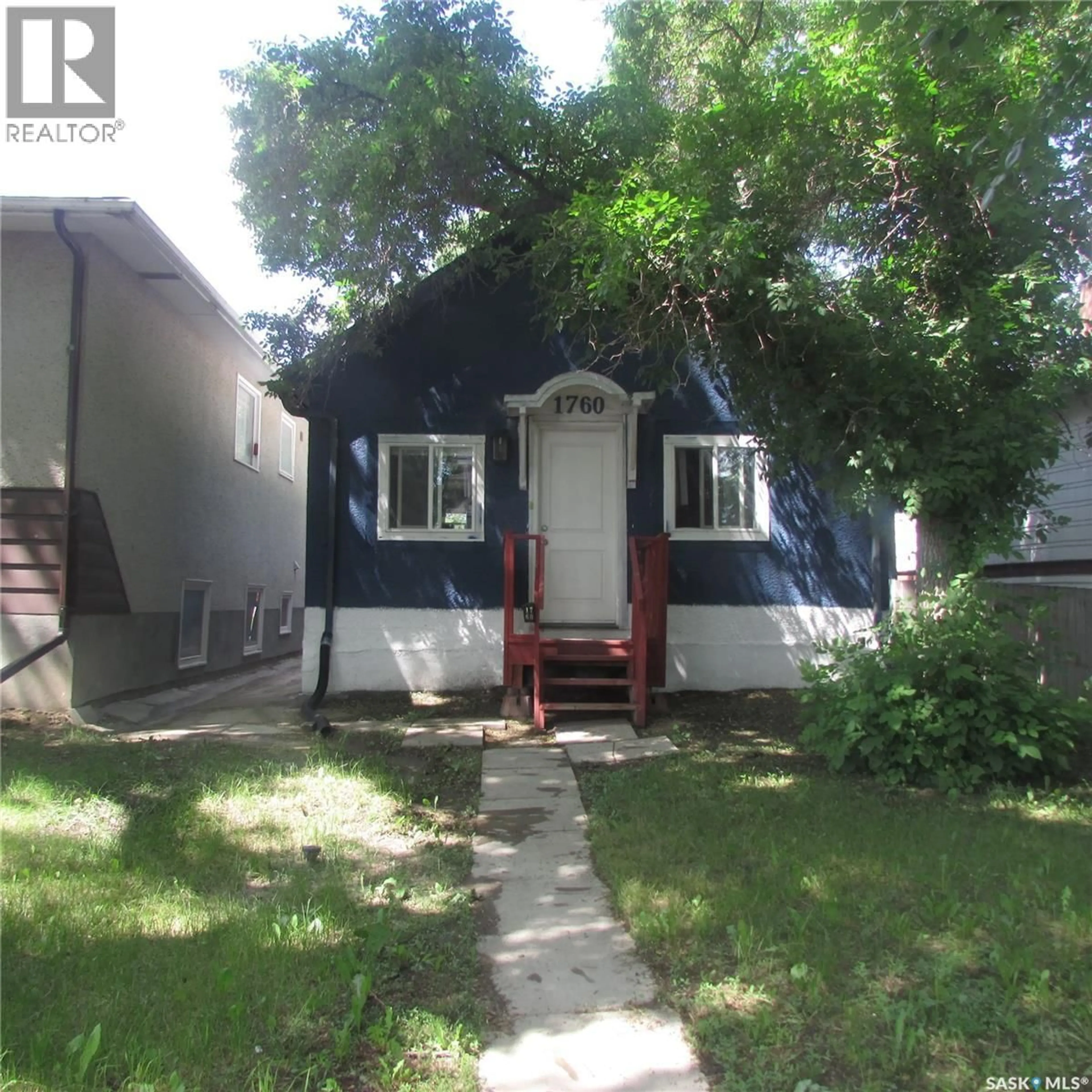 Shed for 1760 QUEBEC STREET, Regina Saskatchewan S4P1J3