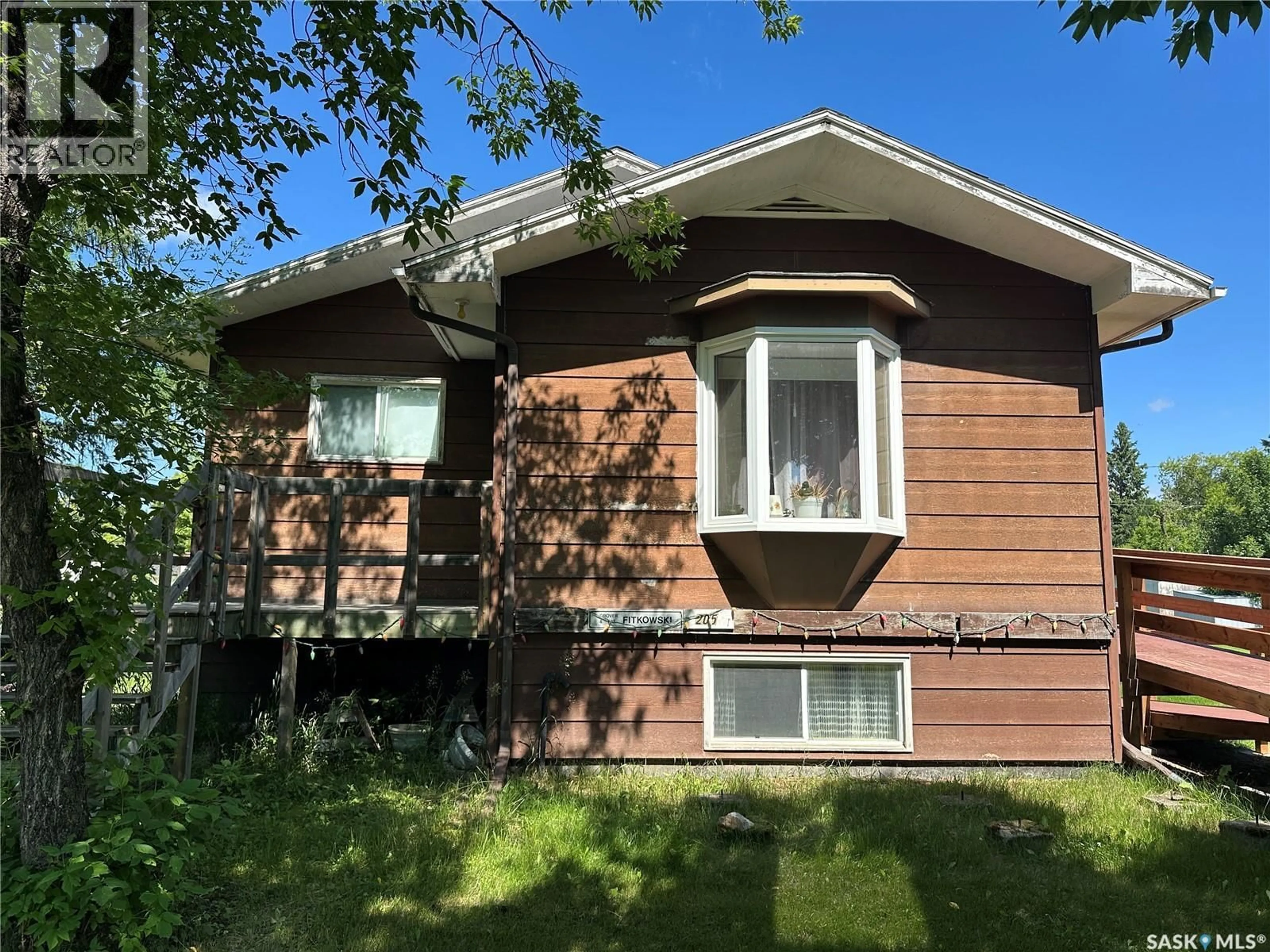 Home with vinyl exterior material, building for 205 SECOND AVENUE, Ridgedale Saskatchewan S0E1L0