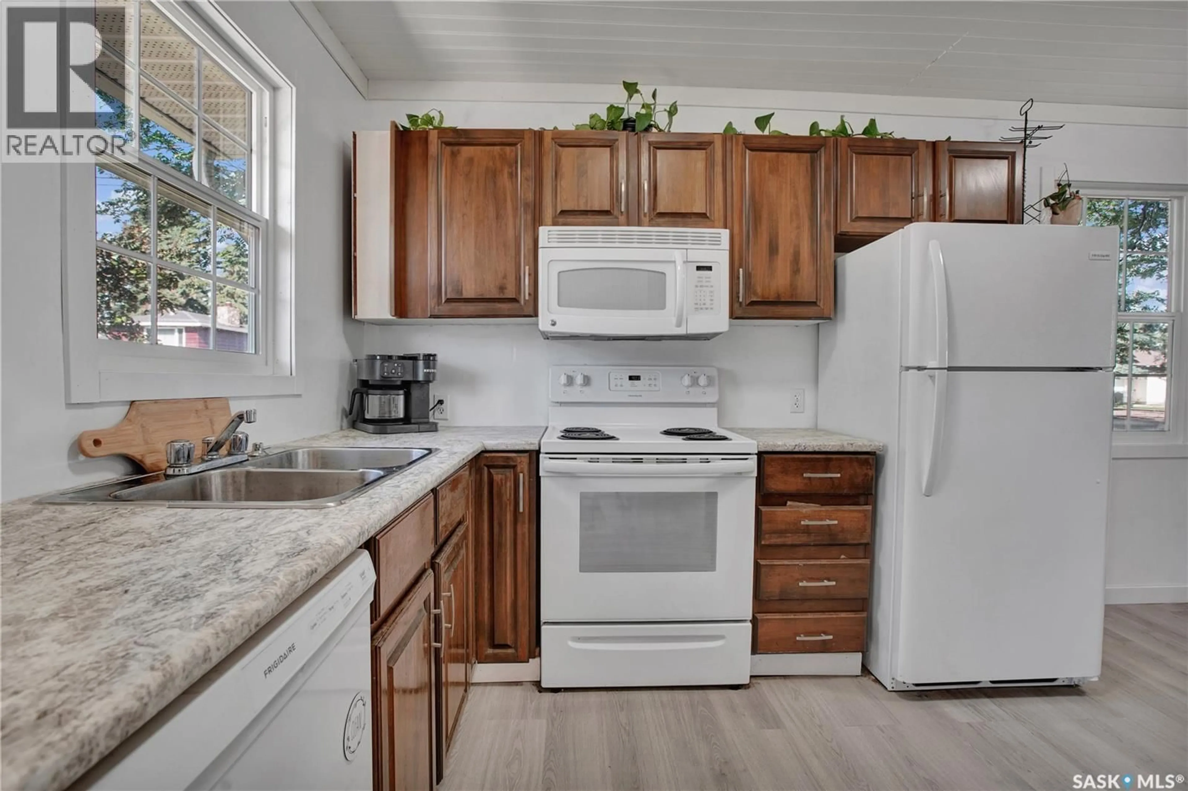 Standard kitchen, ceramic/tile floor for 2019 2ND STREET, Rosthern Saskatchewan S0K3R0