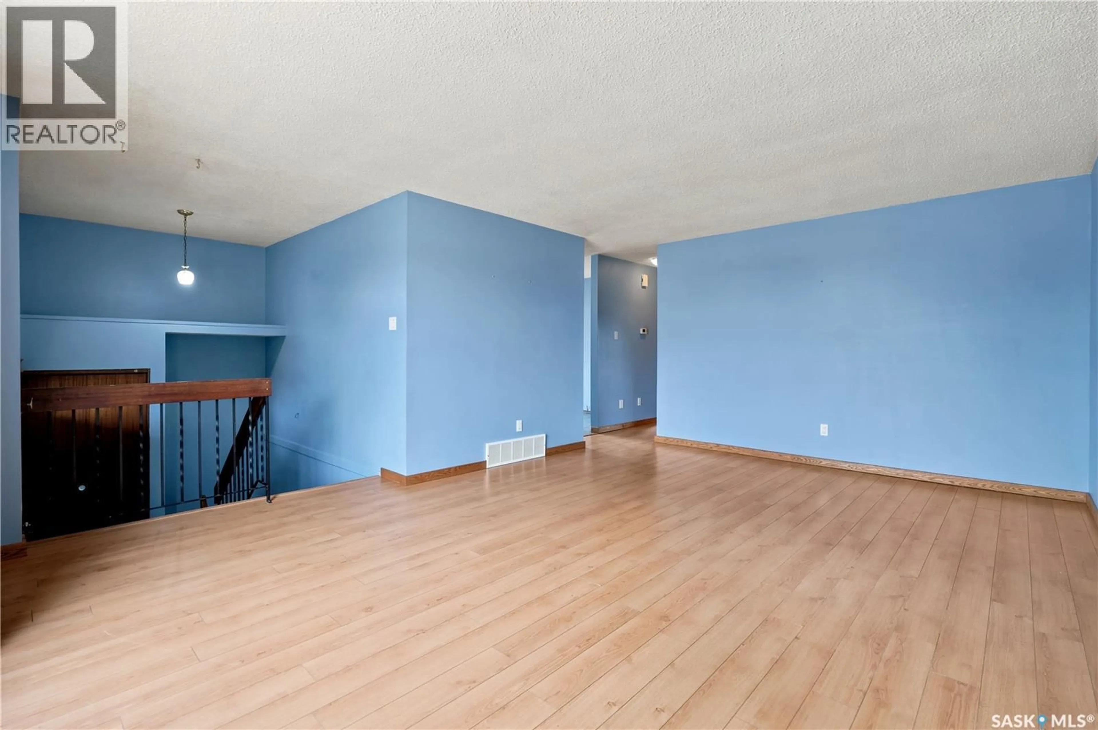 A pic of a room for 1027 VICTORY CRESCENT, Regina Saskatchewan S4N6X5