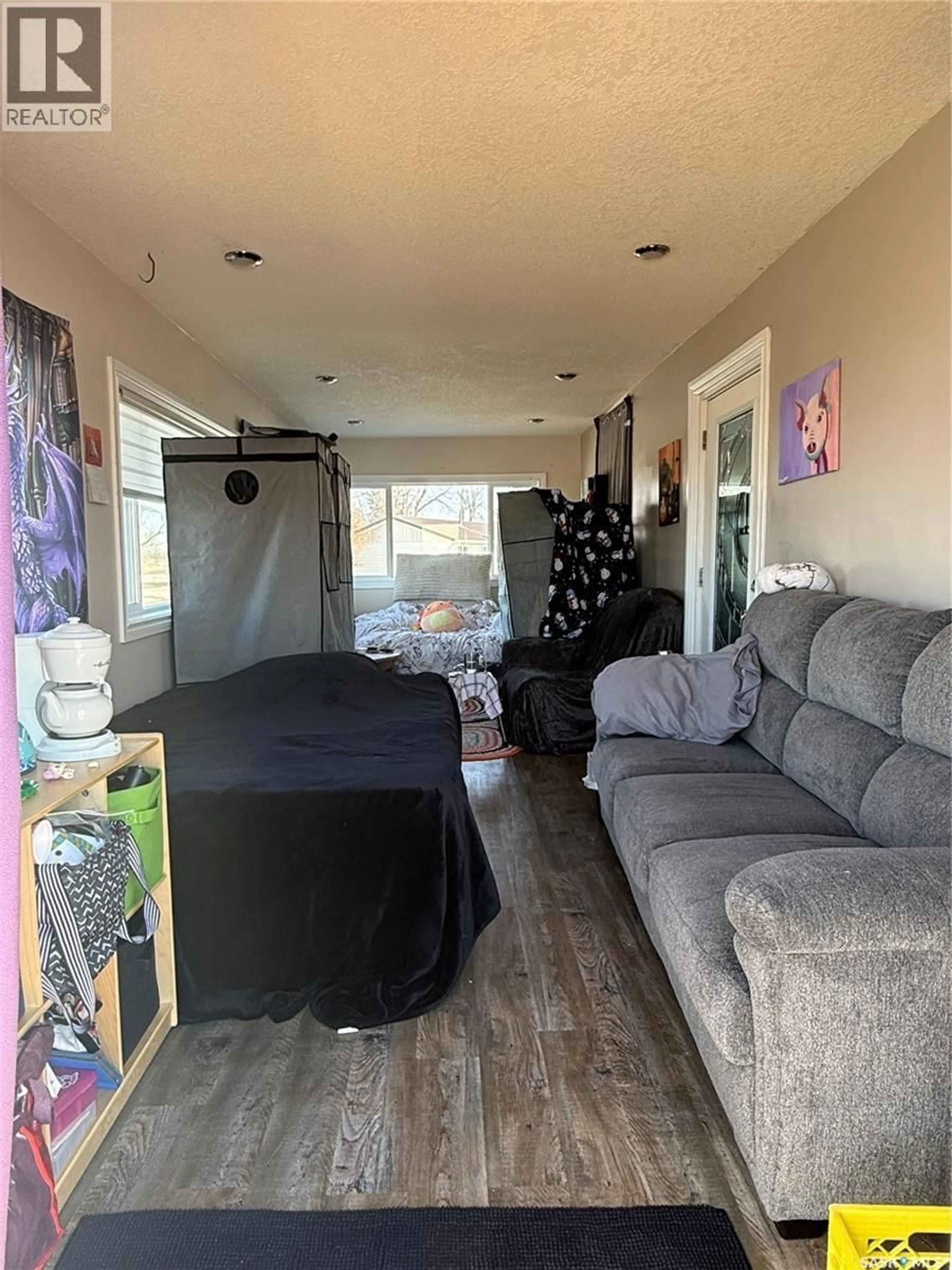 A pic of a room for 707 RAILWAY AVENUE, Neudorf Saskatchewan S0A2T0