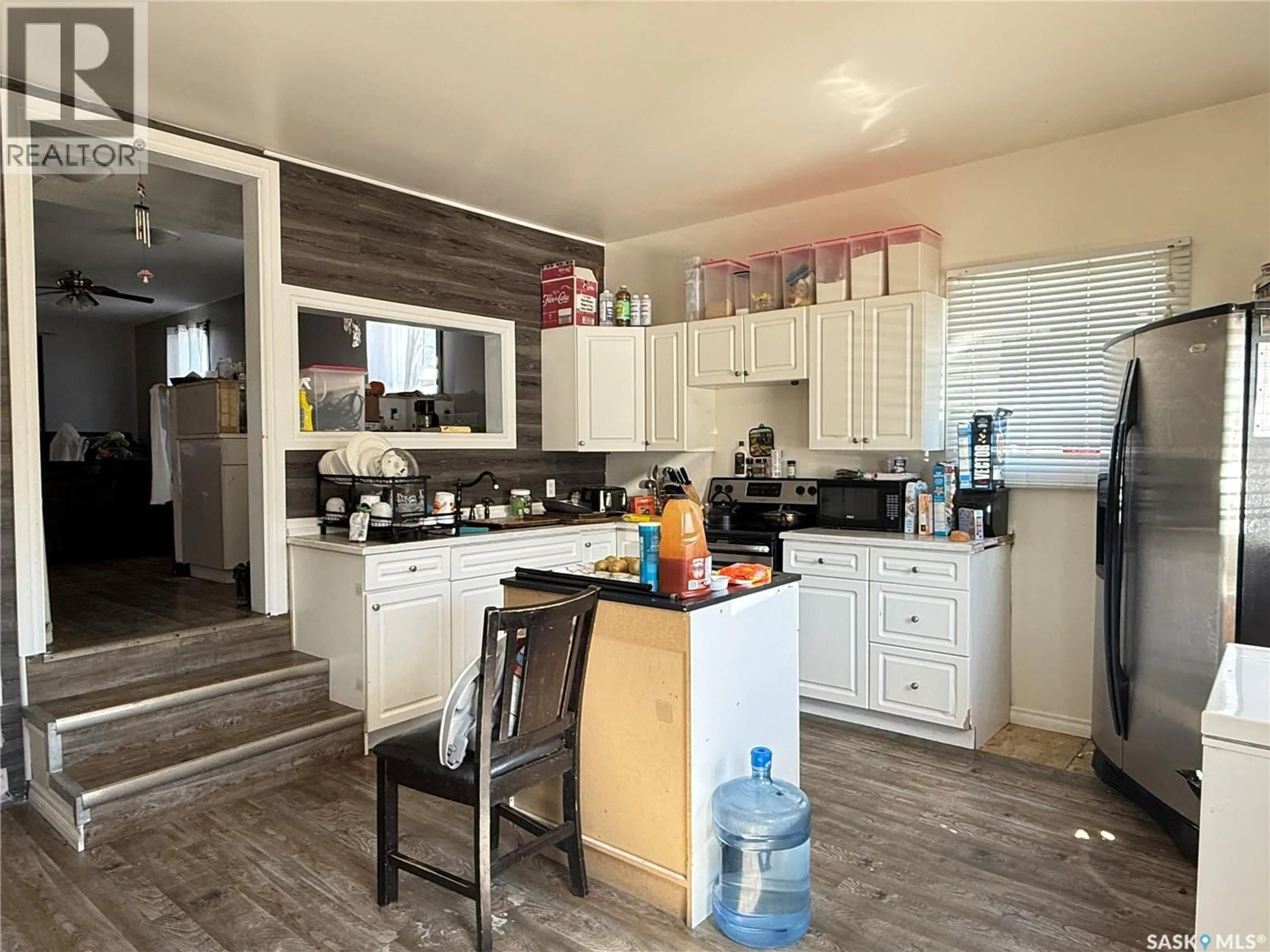 Open concept kitchen, unknown for 707 RAILWAY AVENUE, Neudorf Saskatchewan S0A2T0