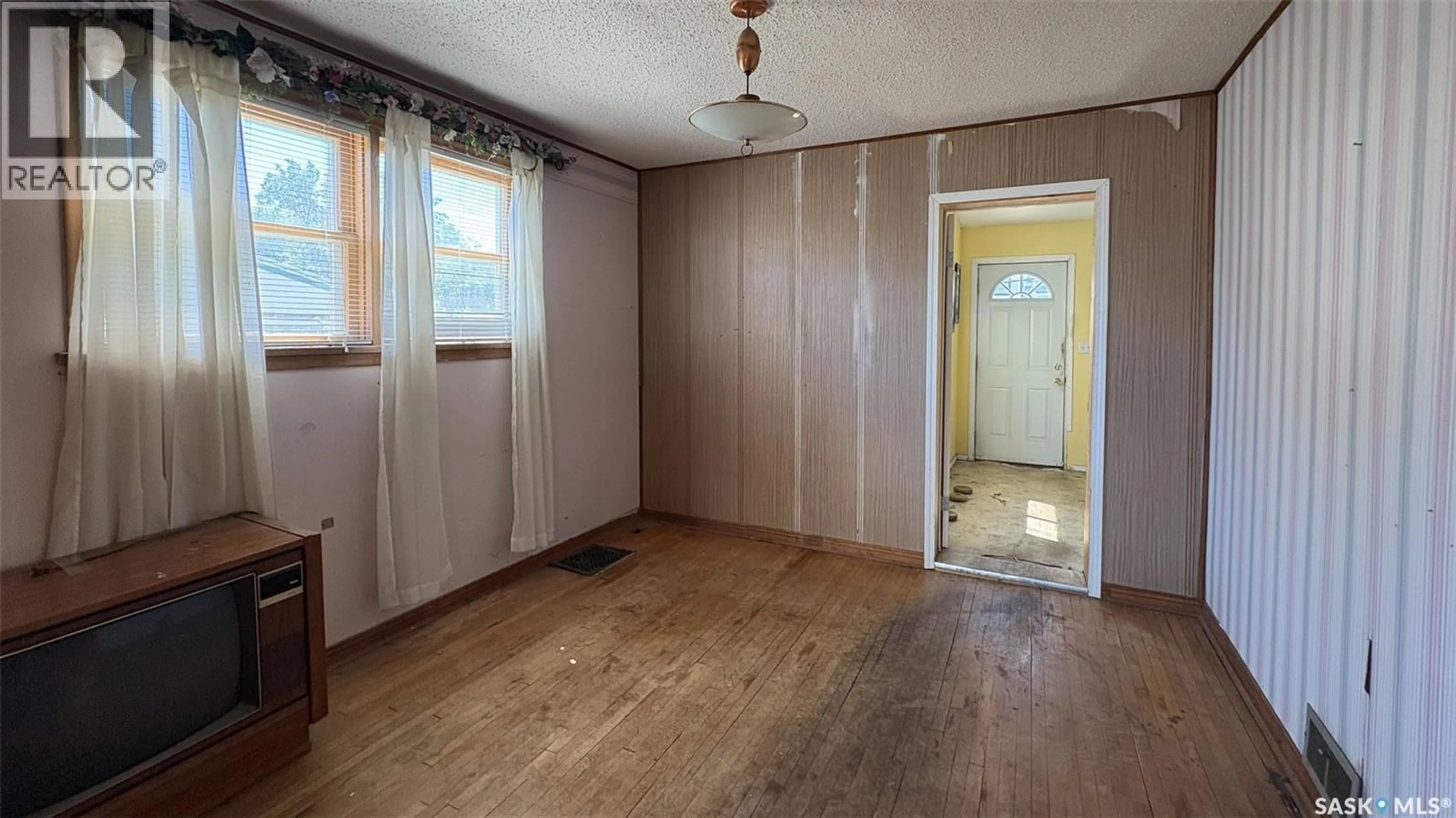 A pic of a room for 1310 ANGUS STREET, Regina Saskatchewan S4T1Y8