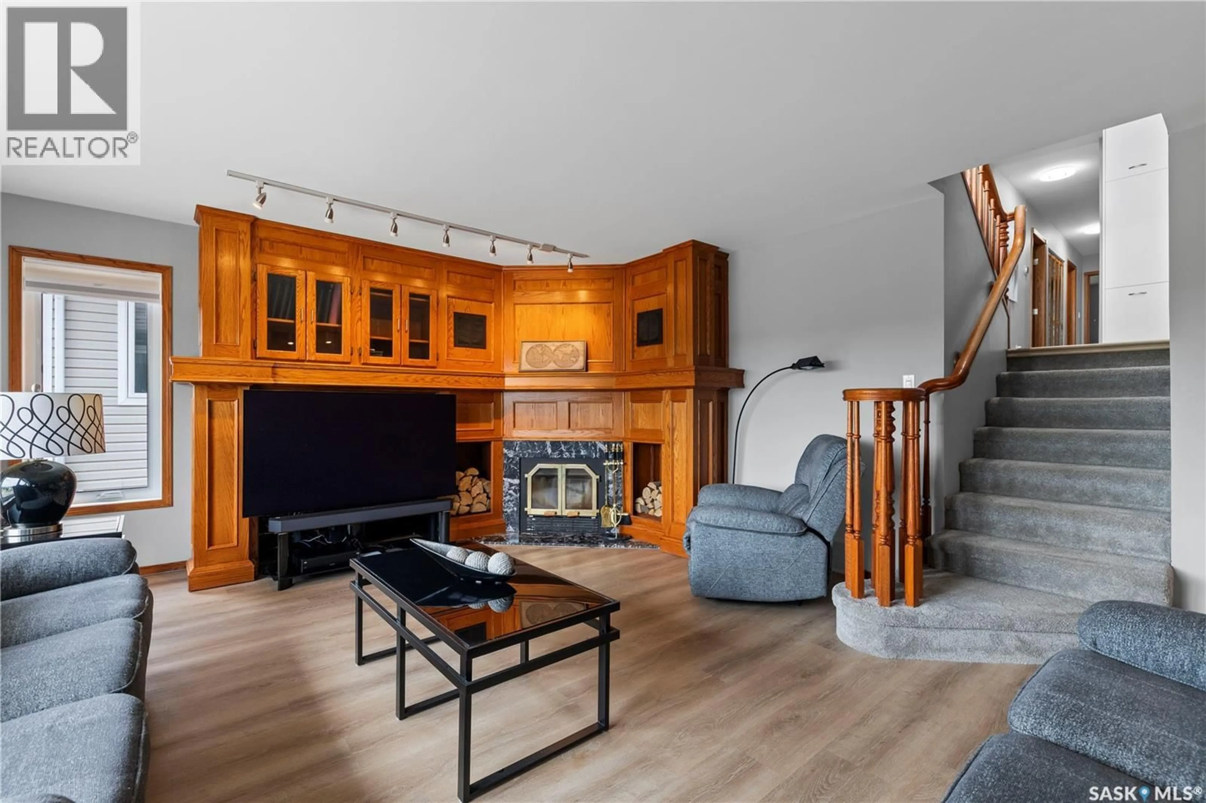 Living room with furniture, unknown for 270 PROSPECT CRESCENT, Lumsden Saskatchewan S0G3C0