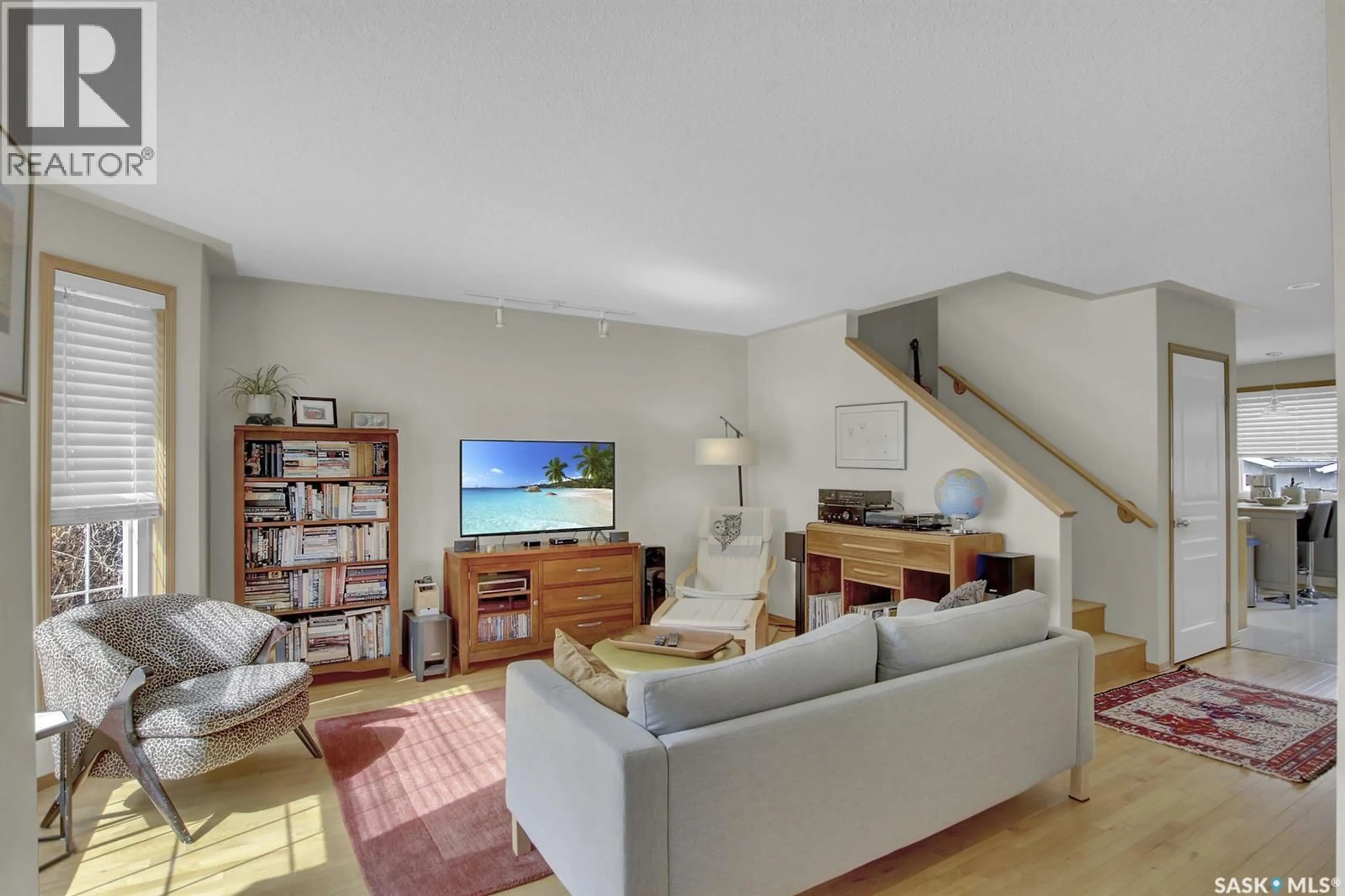 Living room with furniture, unknown for 2734 VICTORIA AVENUE, Regina Saskatchewan S4T1K3
