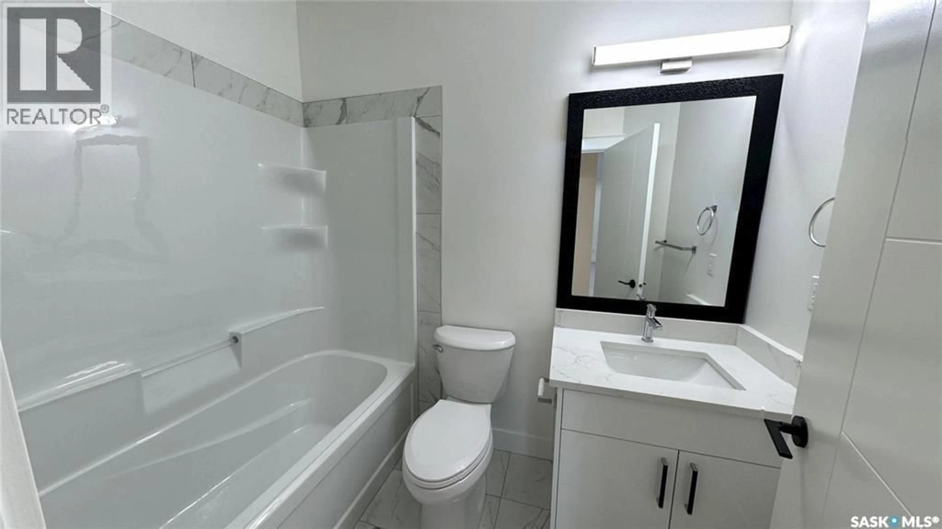 Standard bathroom, ceramic/tile floor for 355 NAZARALI WAY, Saskatoon Saskatchewan S7V1X9