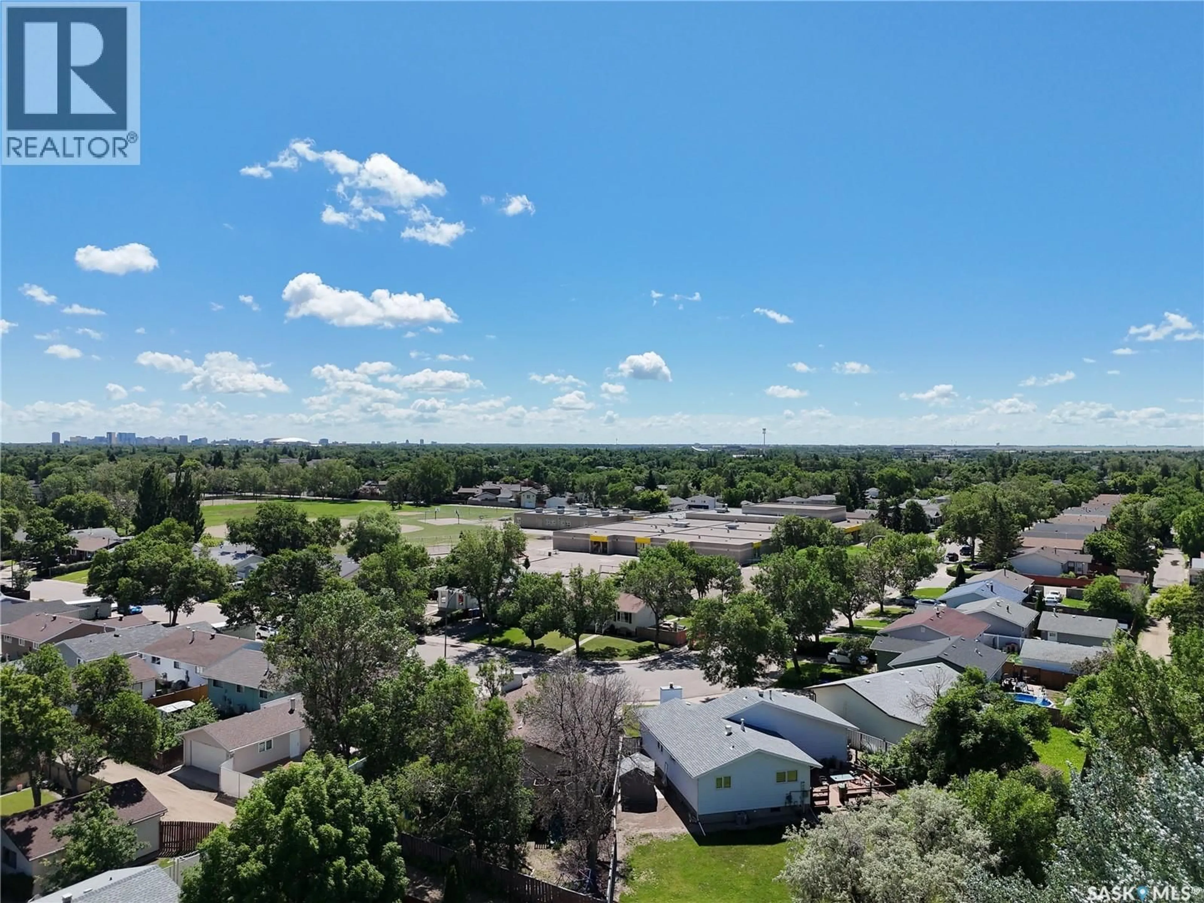 A pic from outside/outdoor area/front of a property/back of a property/a pic from drone, city buildings view from balcony for 6 FULTON DRIVE, Regina Saskatchewan S4X1E9