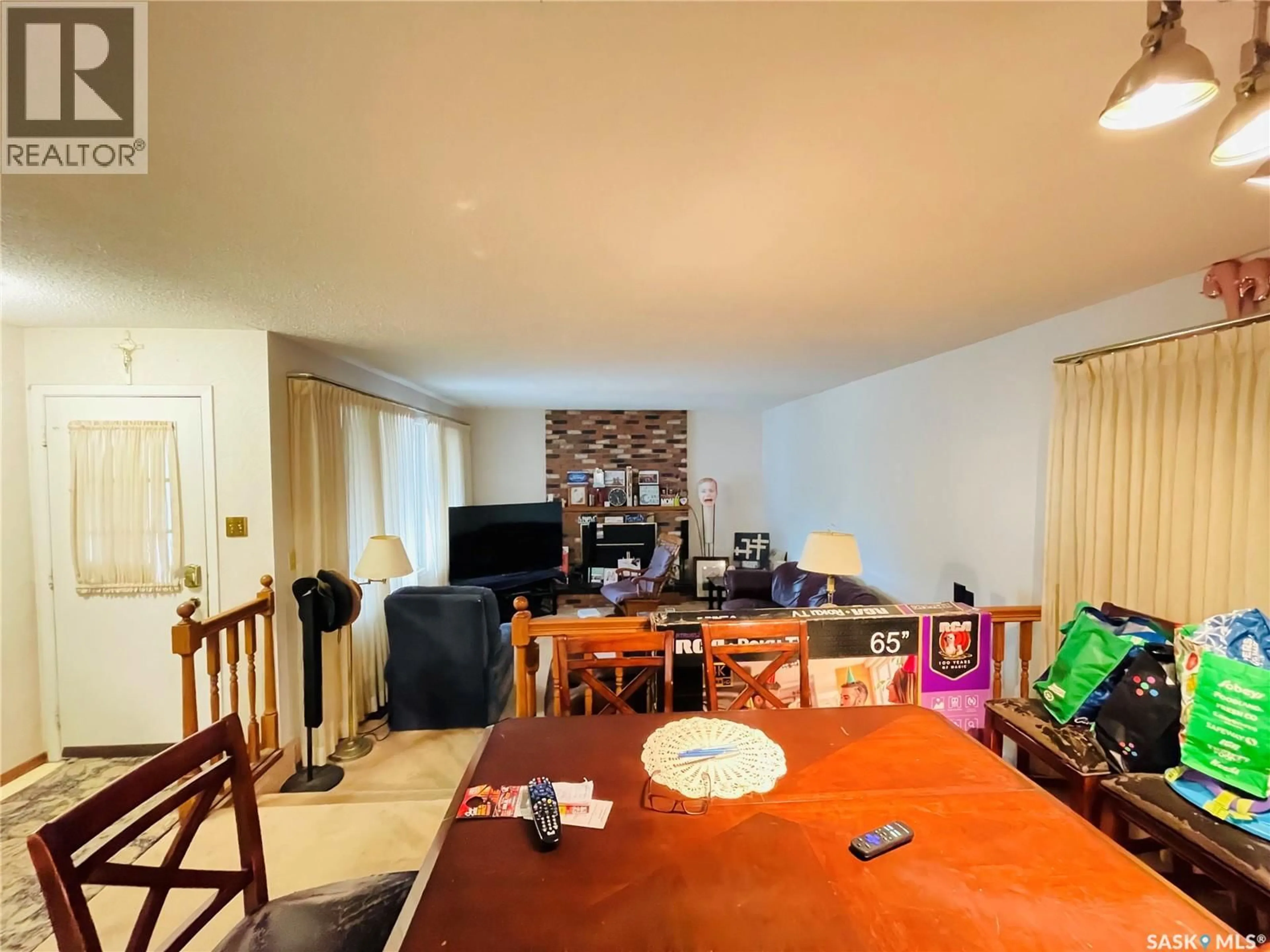 A pic of a room for 195 LINCOLN DRIVE, Regina Saskatchewan S4S6P5