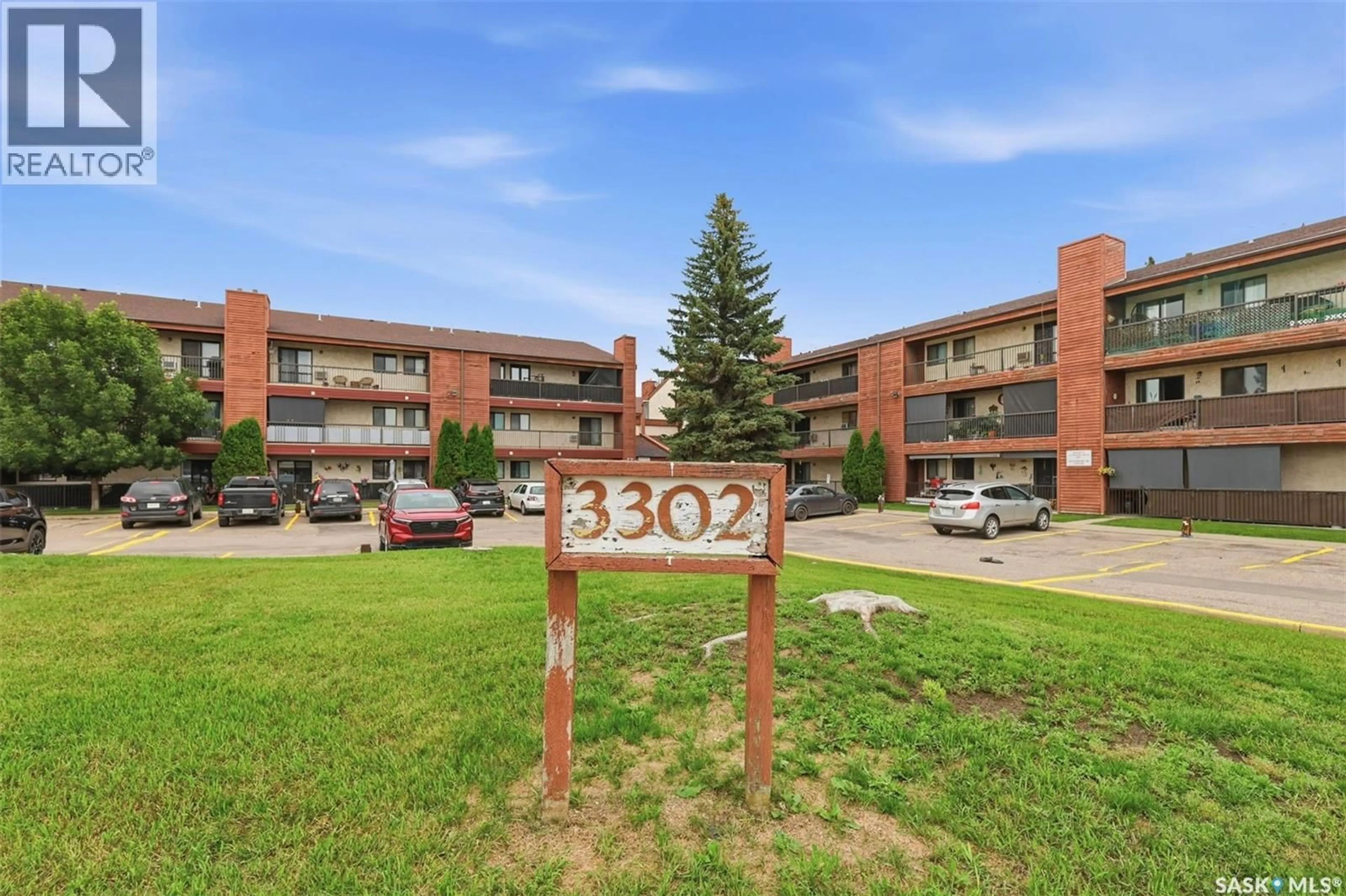 Patio, unknown for 310C - 3302 33RD STREET, Saskatoon Saskatchewan S7L6C9
