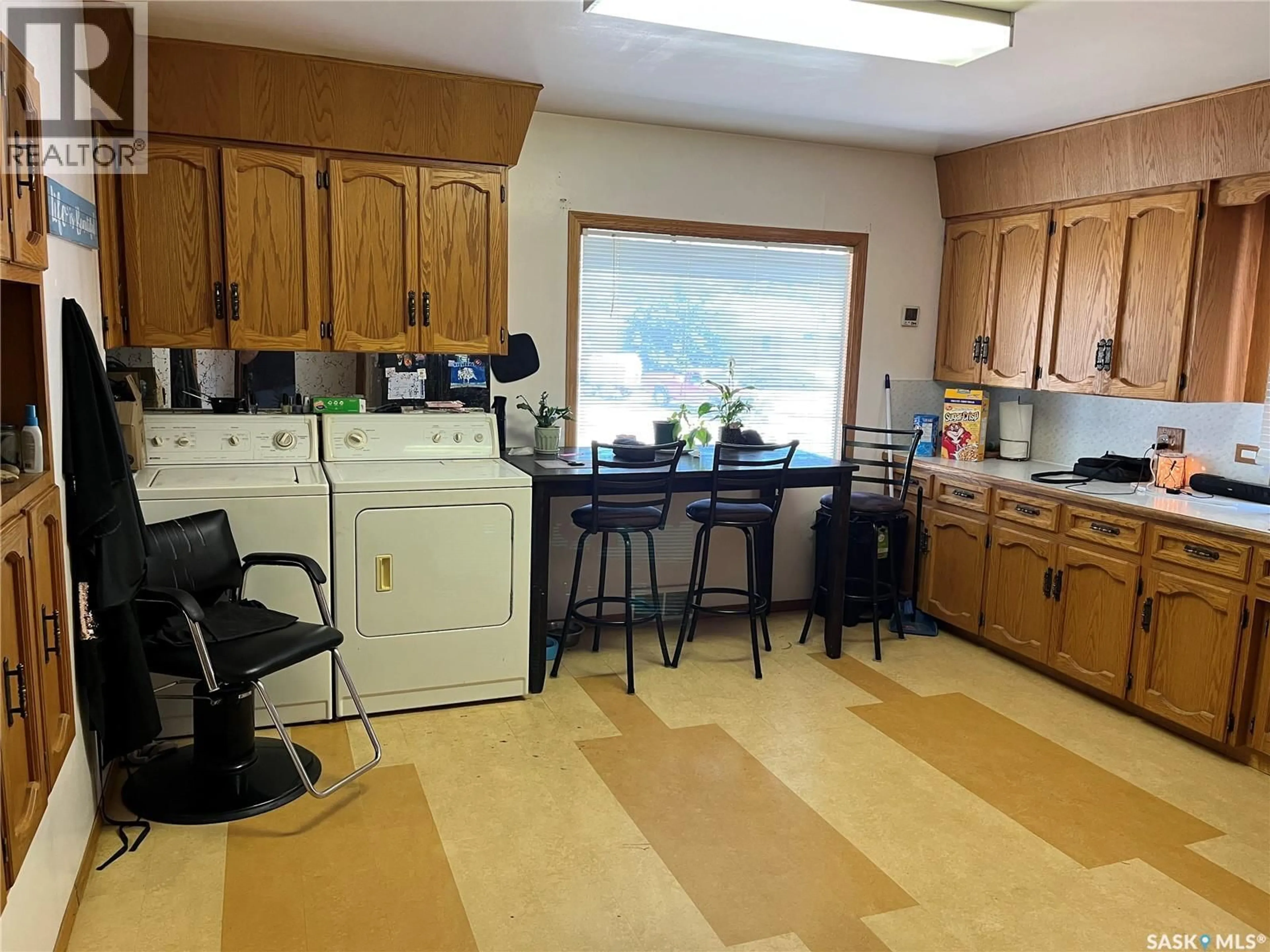 Unknown for 112 2ND AVENUE, Gravelbourg Saskatchewan S0H1X0