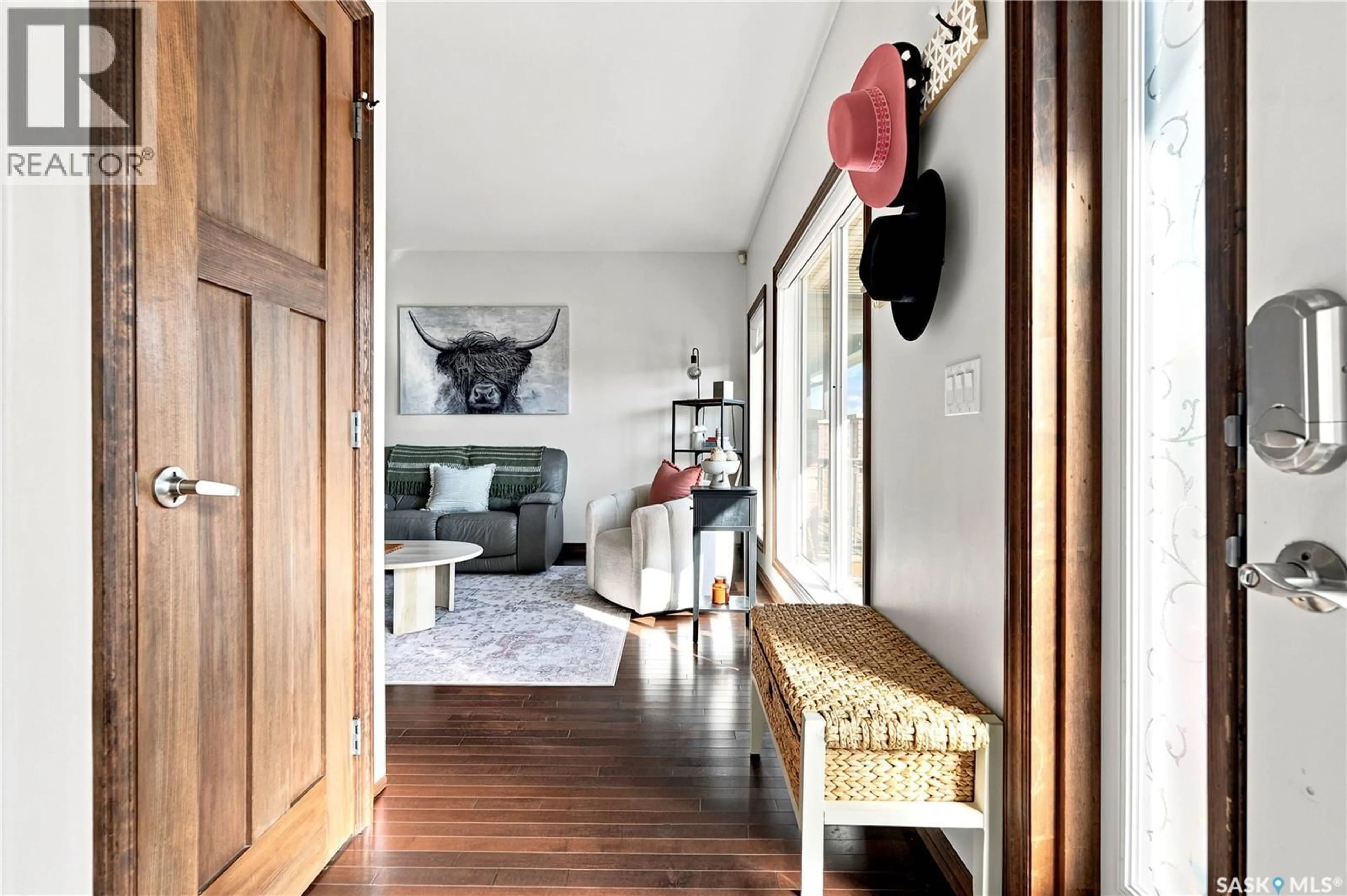 Indoor entryway for 610 - 106 STENSRUD ROAD, Saskatoon Saskatchewan S7W0E5