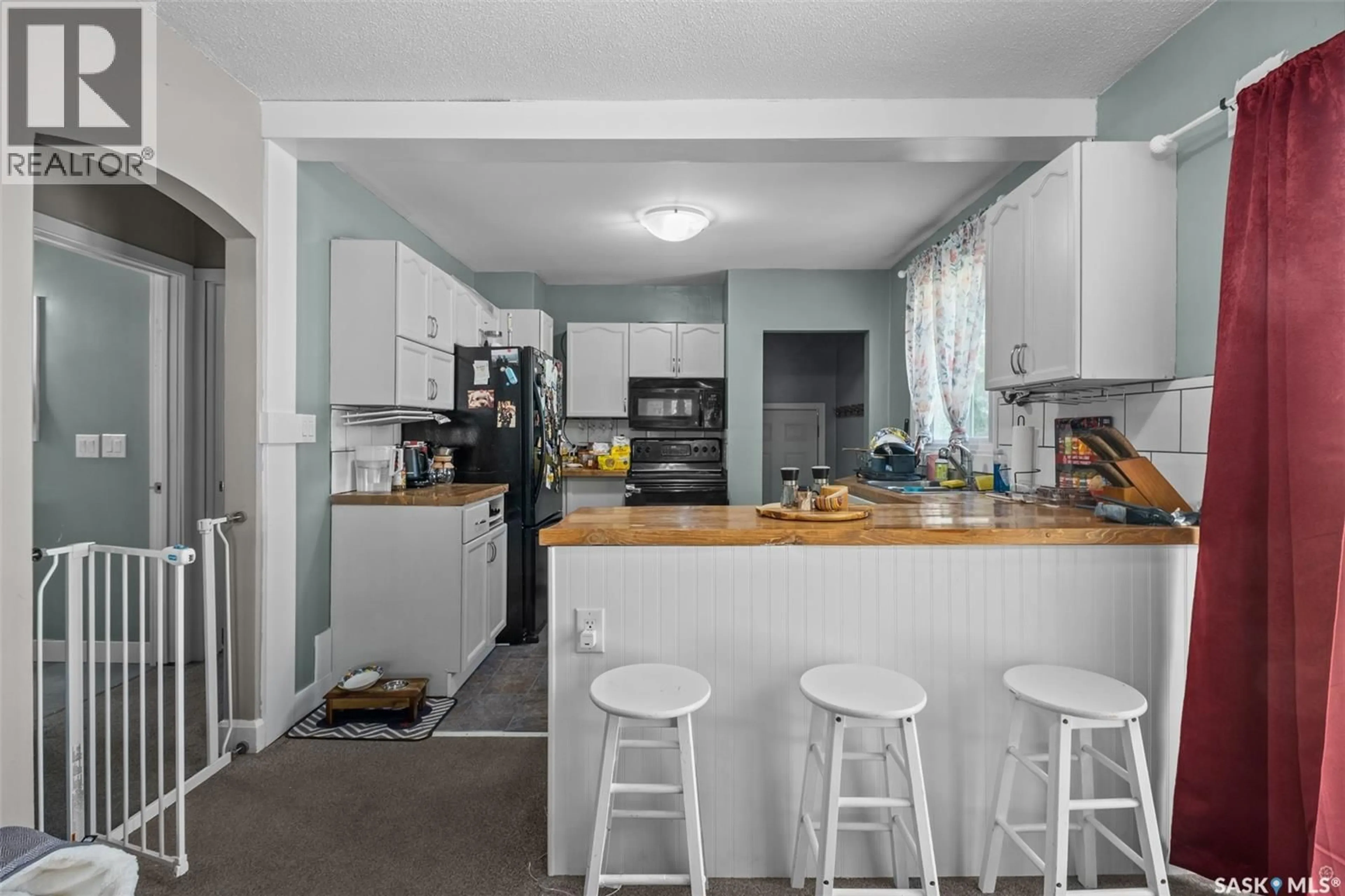 Standard kitchen, unknown for 339 15TH STREET, Prince Albert Saskatchewan S6V3R1