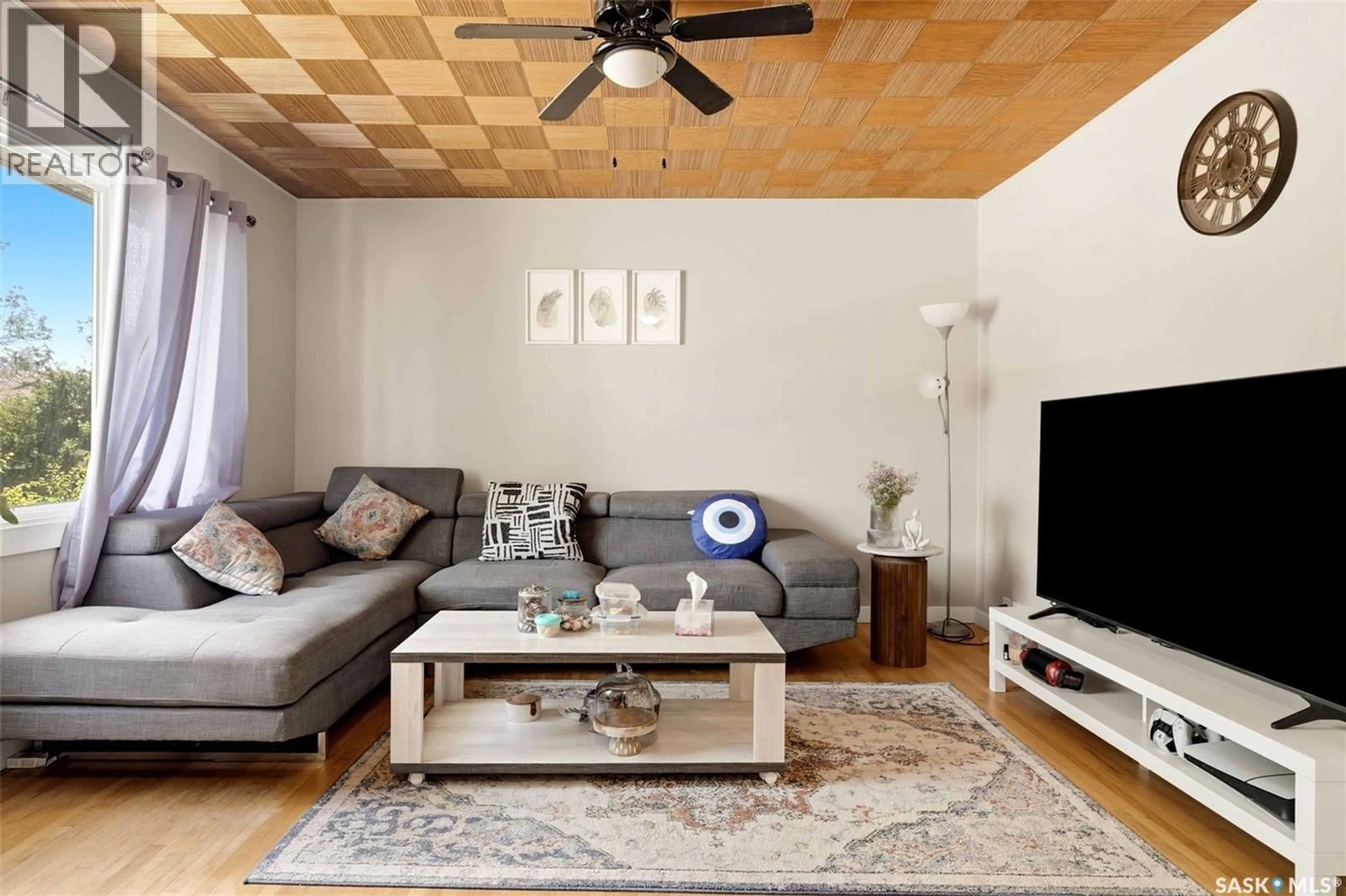 Living room with furniture, unknown for 2426 HARVEY STREET, Regina Saskatchewan S4N2N4