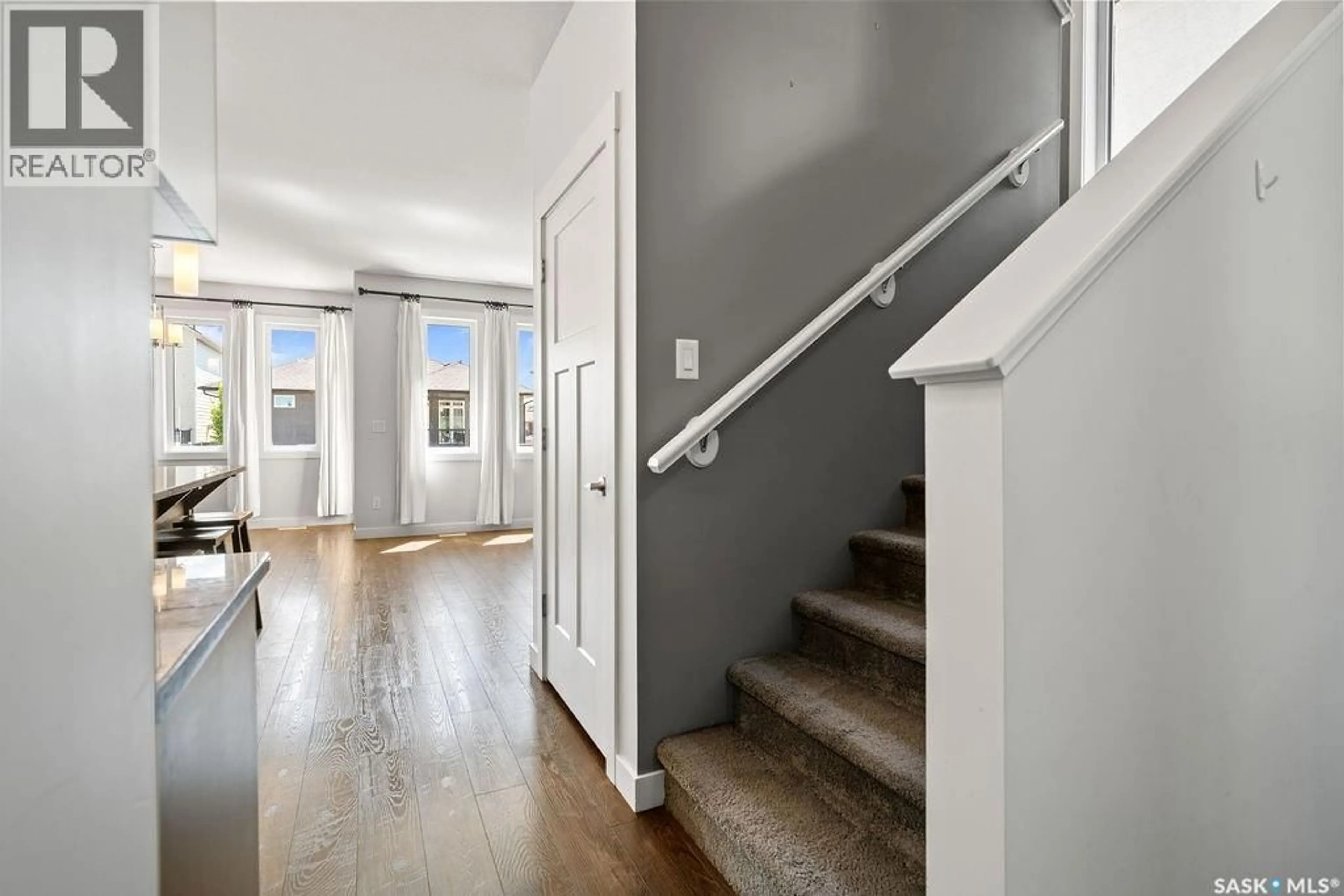 Indoor entryway for E - 4913 GREEN BROOKS WAY, Regina Saskatchewan S4V3K5