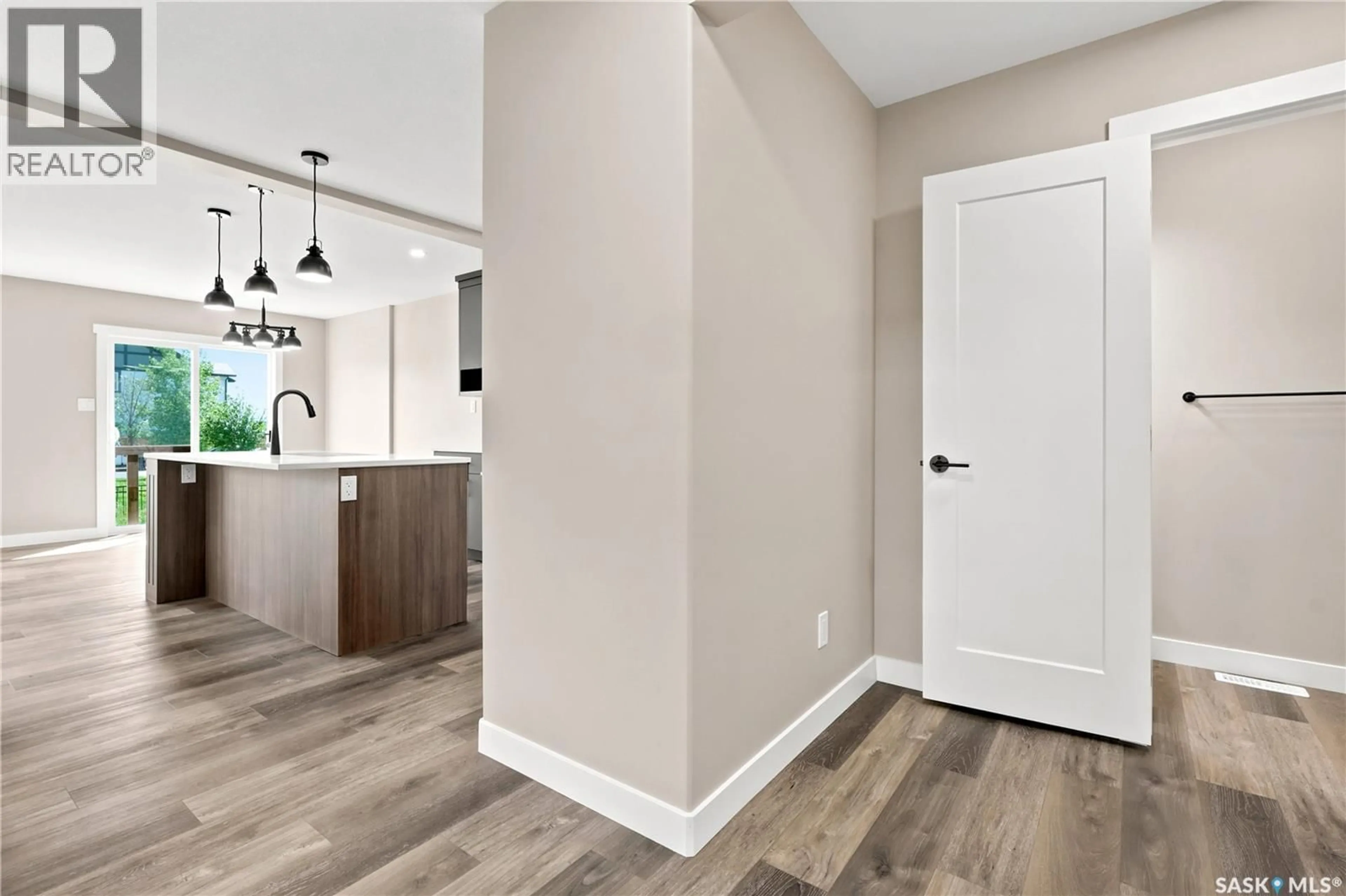 Indoor entryway for 1749 MUSTARD STREET, Regina Saskatchewan S4Y0G1