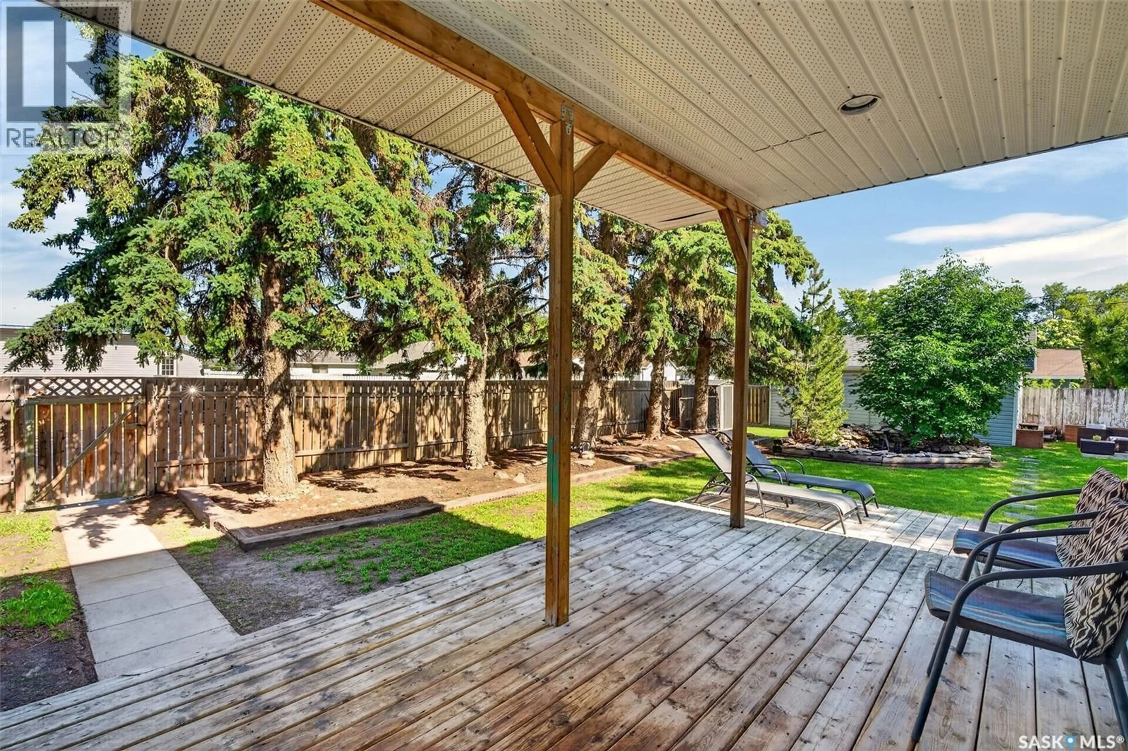 Patio, unknown for 116 STOVEL AVENUE, Melfort Saskatchewan S0E1A0