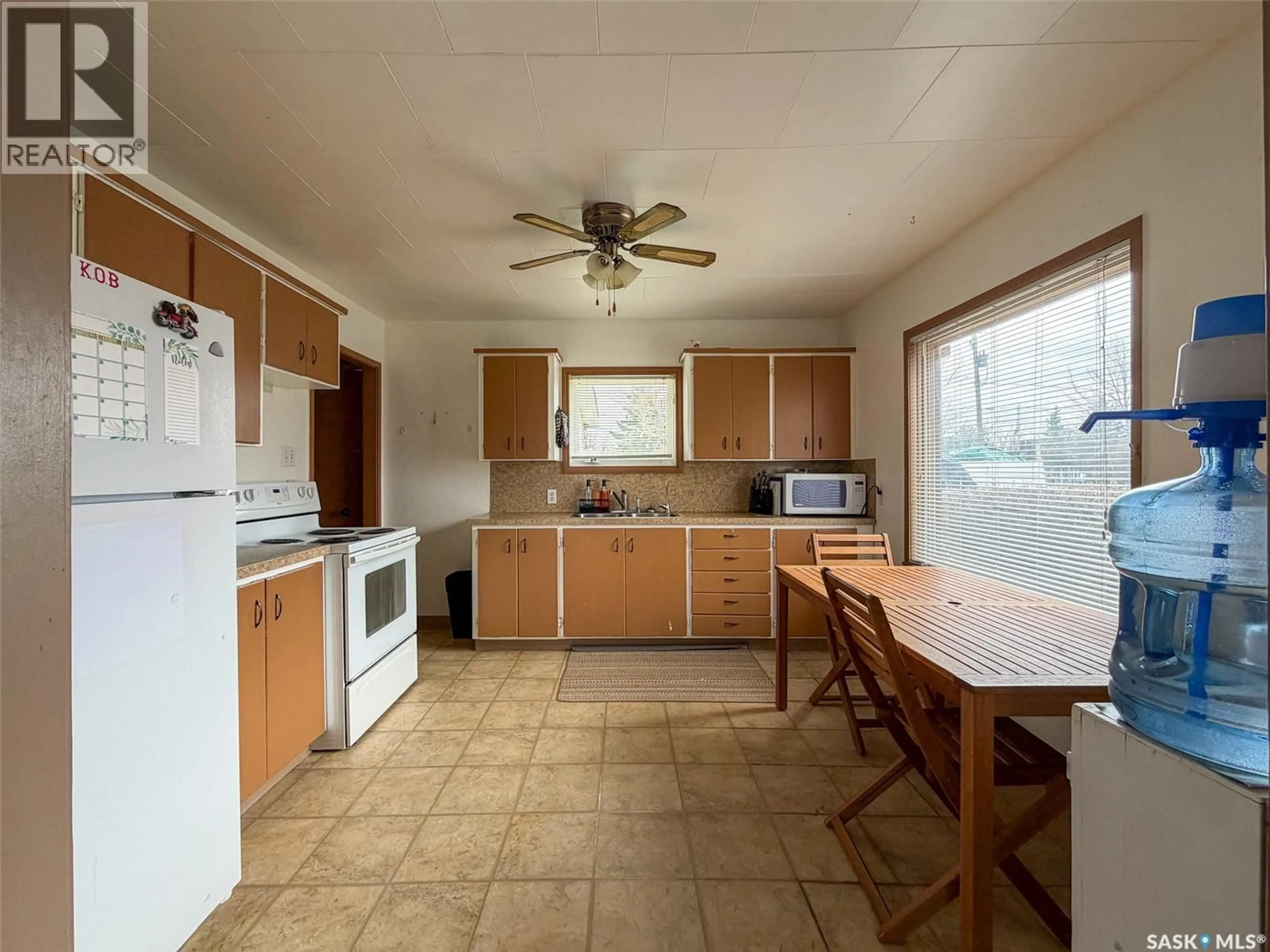 Standard kitchen, unknown for 221 PLUME STREET, Lancer Saskatchewan S0N1G0