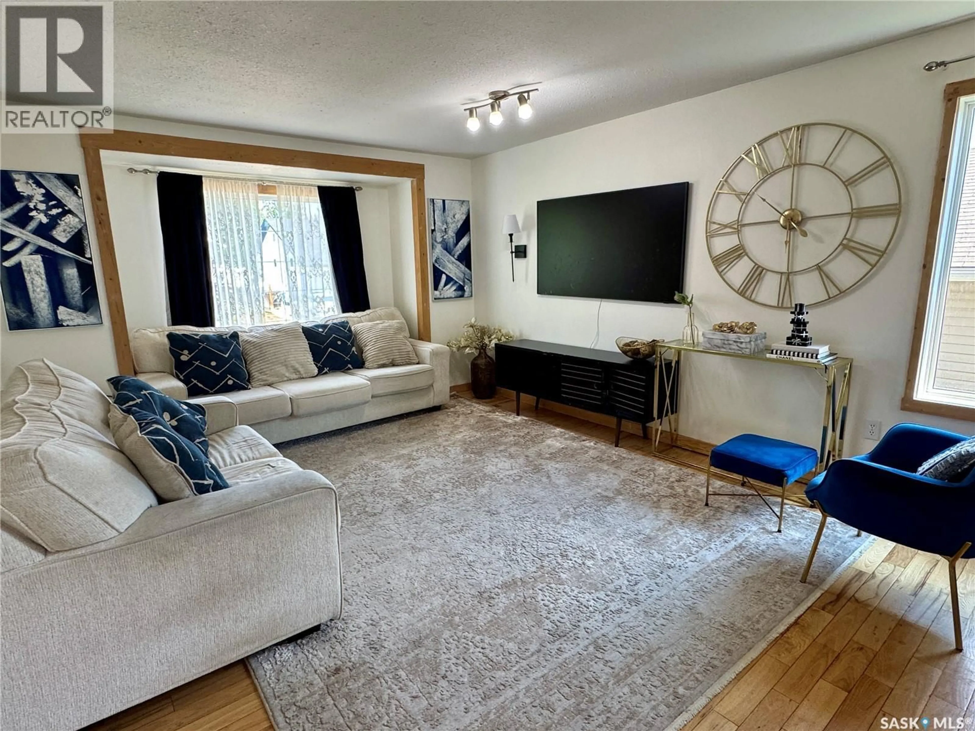 Living room with furniture, unknown for 908 THOMPSON CRESCENT, La Ronge Saskatchewan S0J1L0