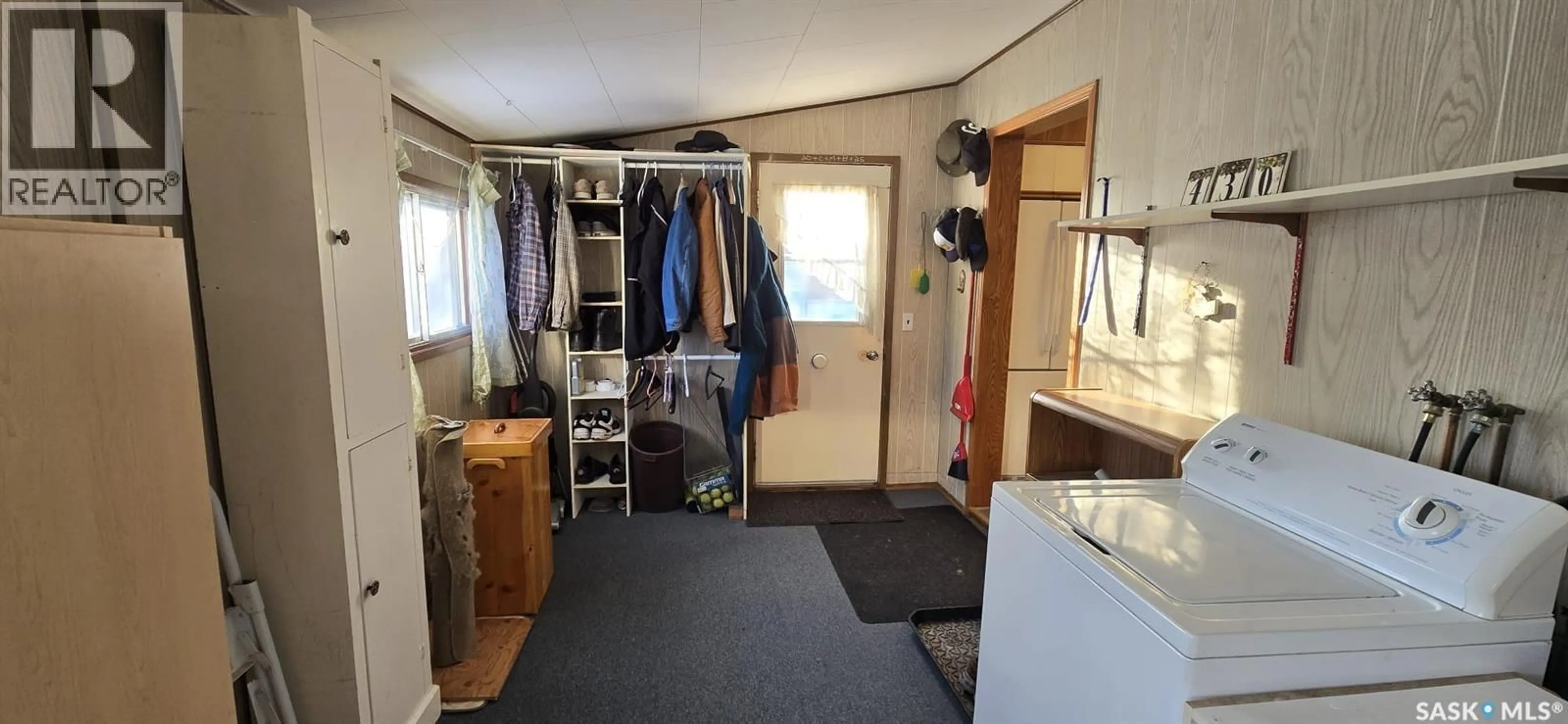 Storage room or clothes room or walk-in closet for 430 3RD STREET, Shaunavon Saskatchewan S0N2M0