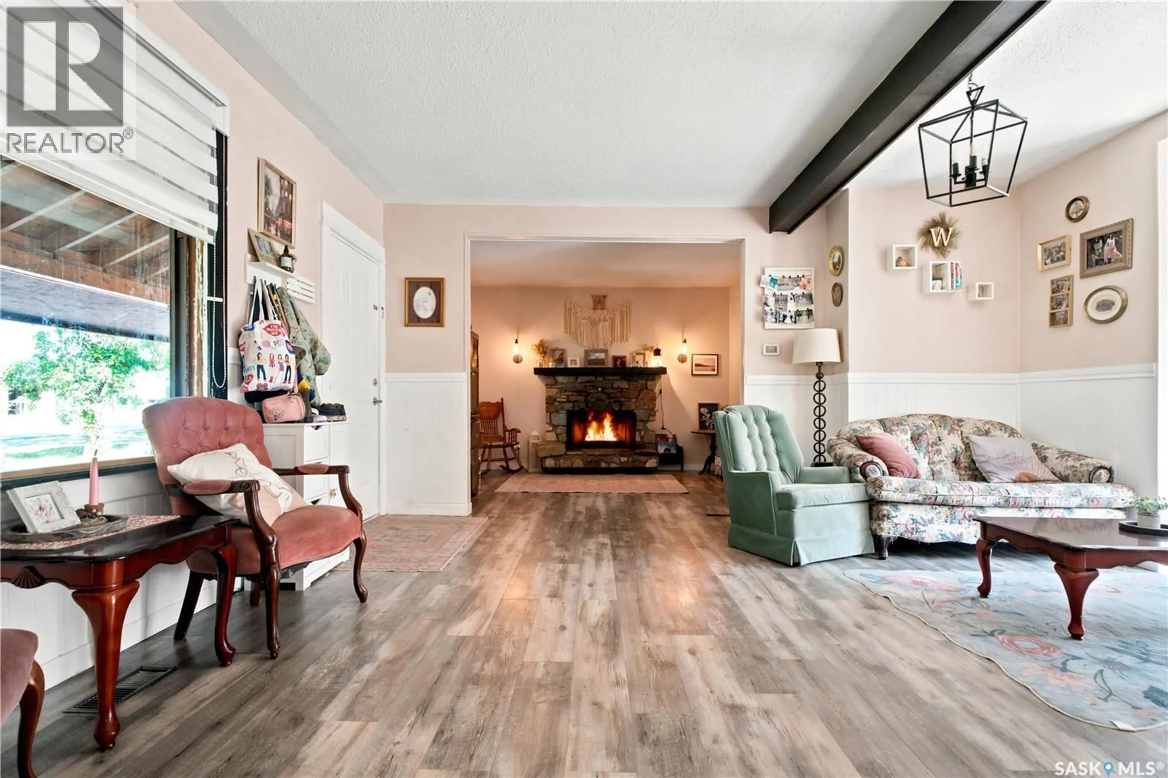 Indoor foyer for 516 1ST STREET, Waldheim Saskatchewan S0K4R0