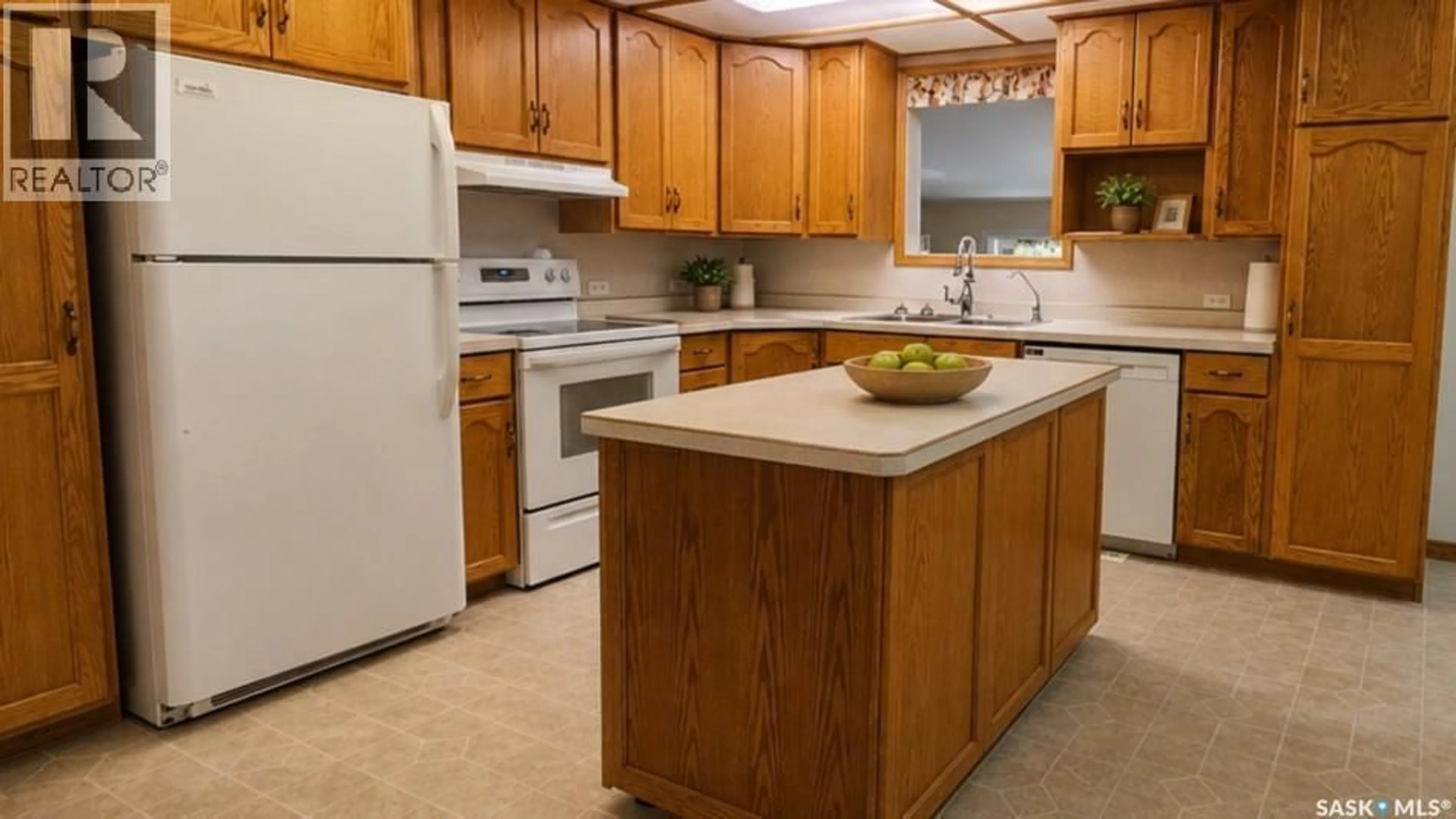 Standard kitchen, unknown for 107 2ND AVENUE, Maymont Saskatchewan S0M1T0