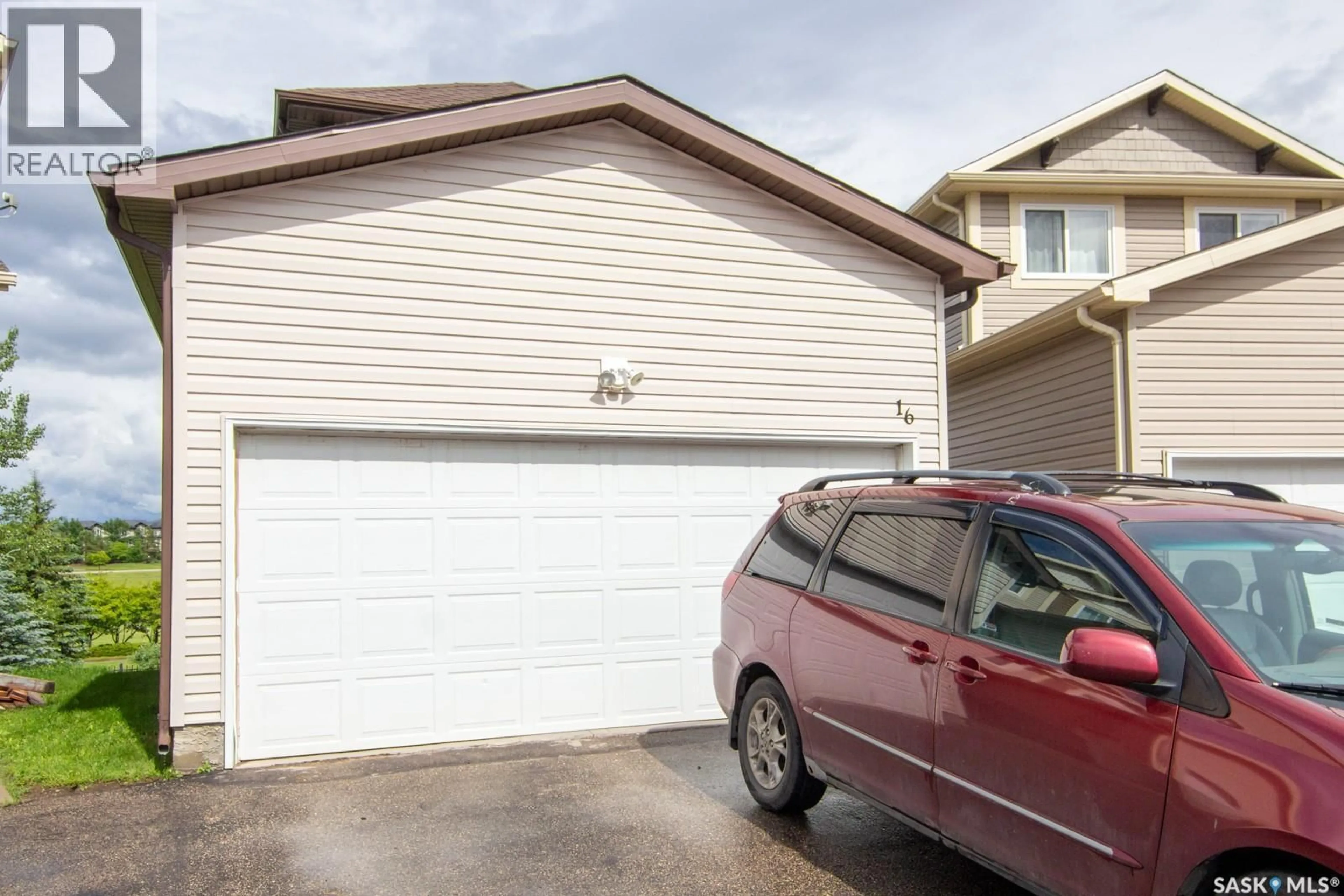 Unknown for 202 - 16 MCKAGUE CRESCENT, Saskatoon Saskatchewan S7R0L8