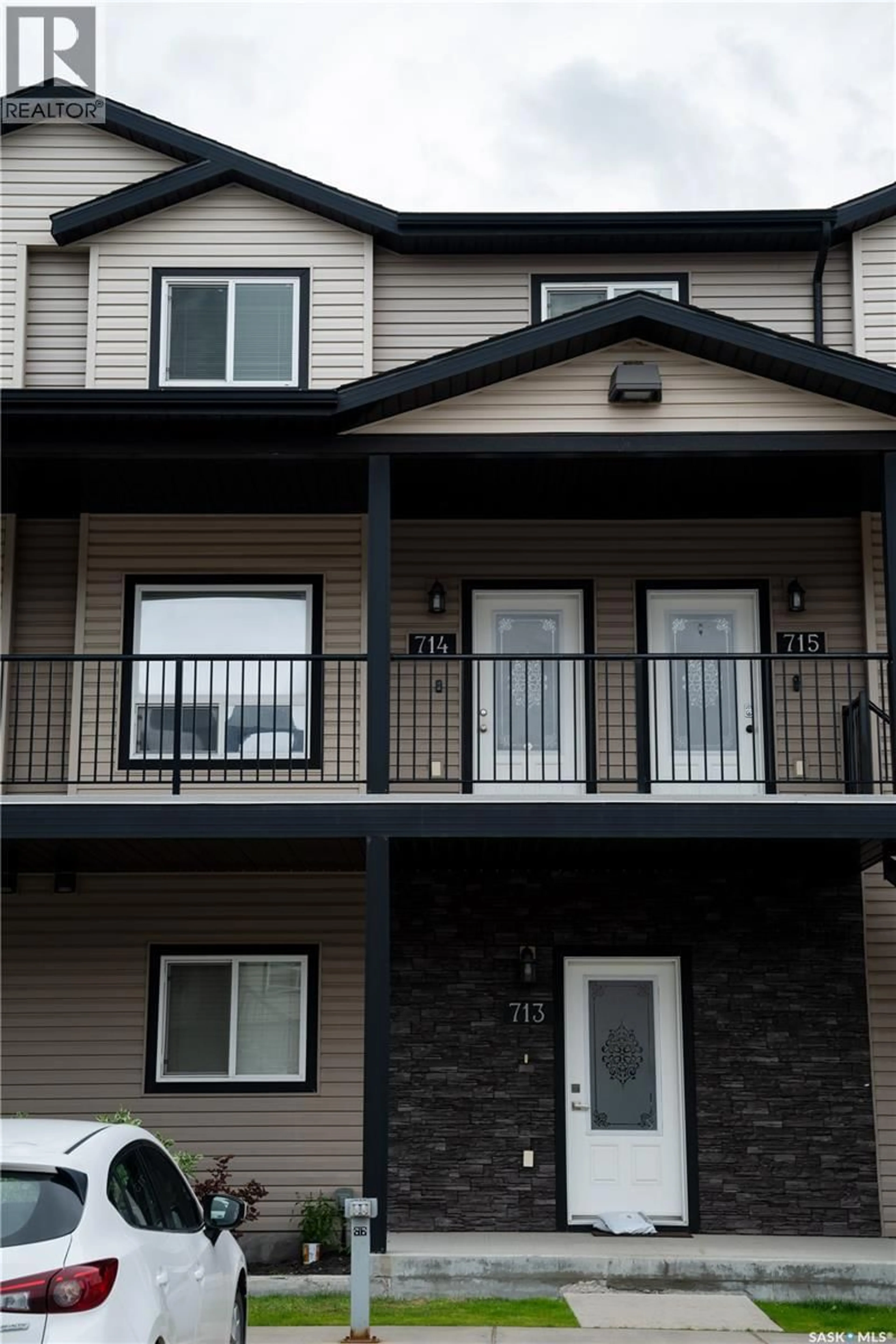 Home with vinyl exterior material, building for 3806 - 714 DEWDNEY AVENUE, Regina Saskatchewan S4Z0A6