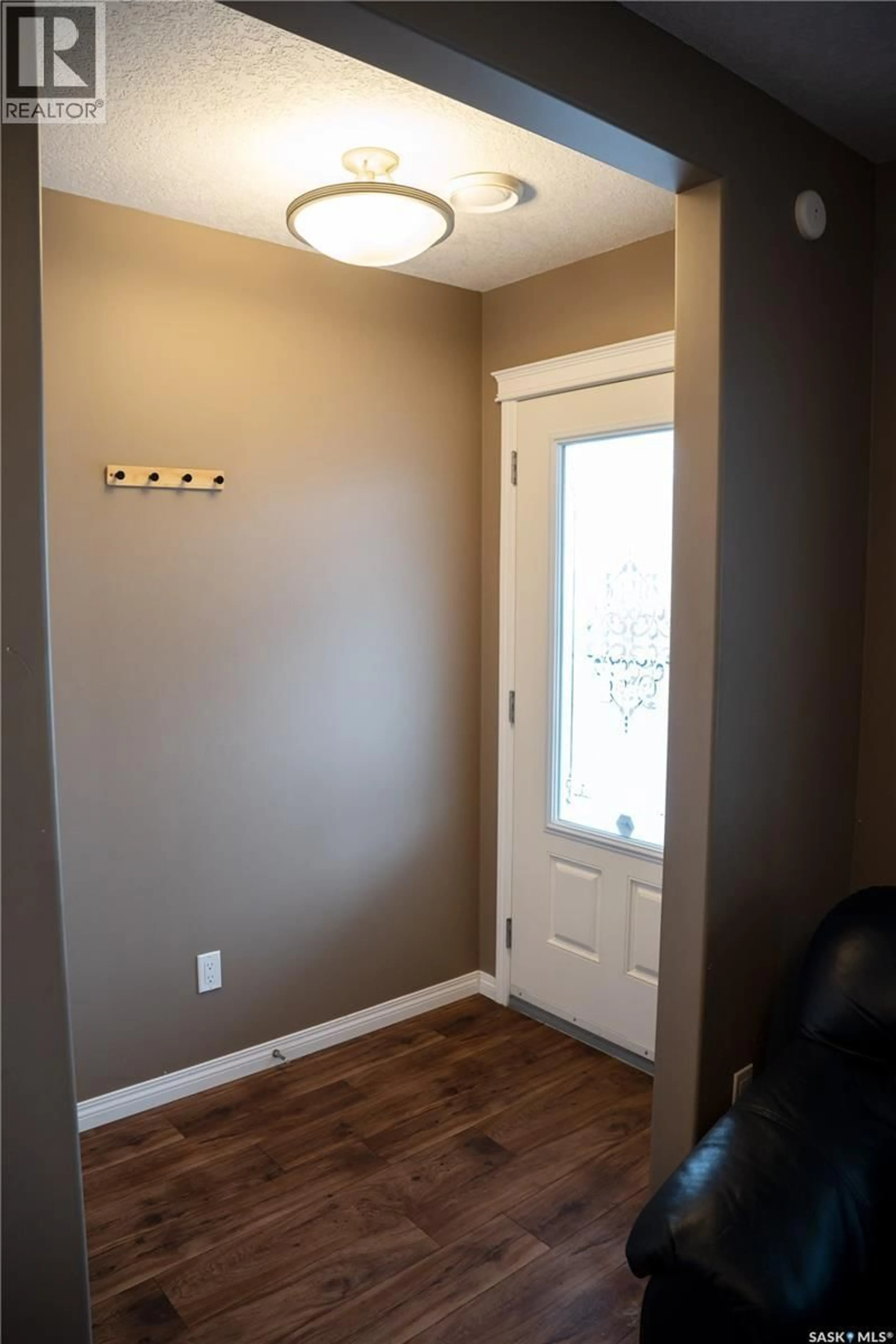 Indoor entryway for 3806 - 714 DEWDNEY AVENUE, Regina Saskatchewan S4Z0A6