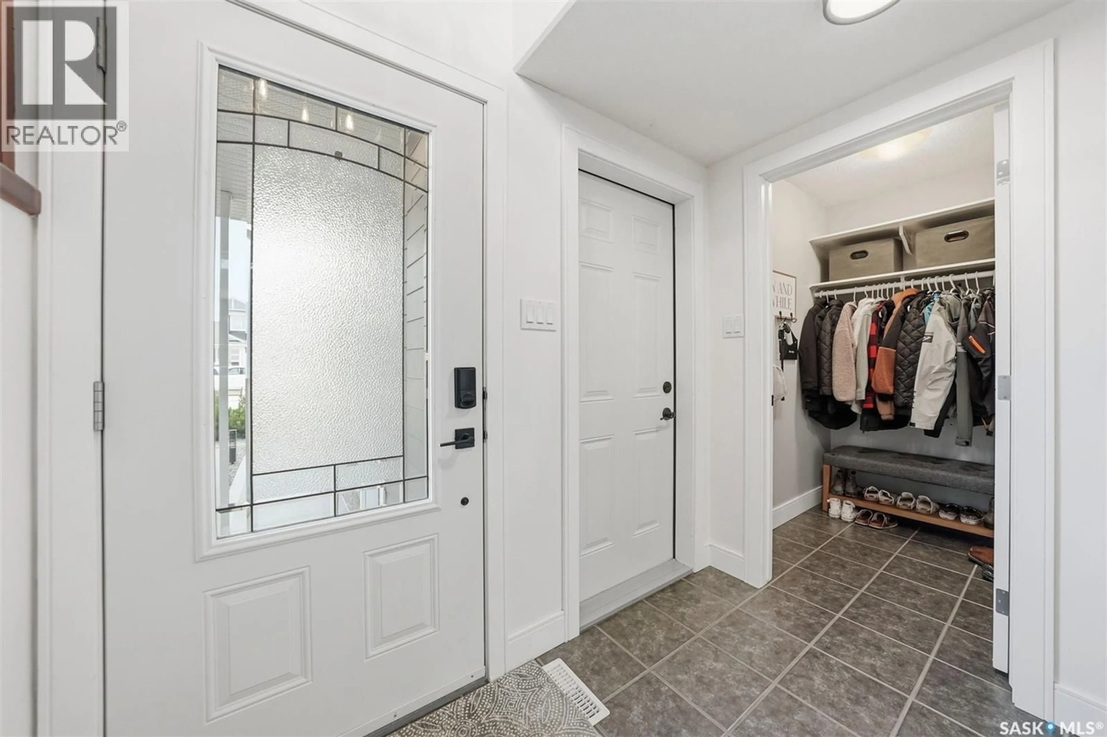 Indoor entryway for 138 OLAUSON CRESCENT, Vanscoy Saskatchewan S0L3J0