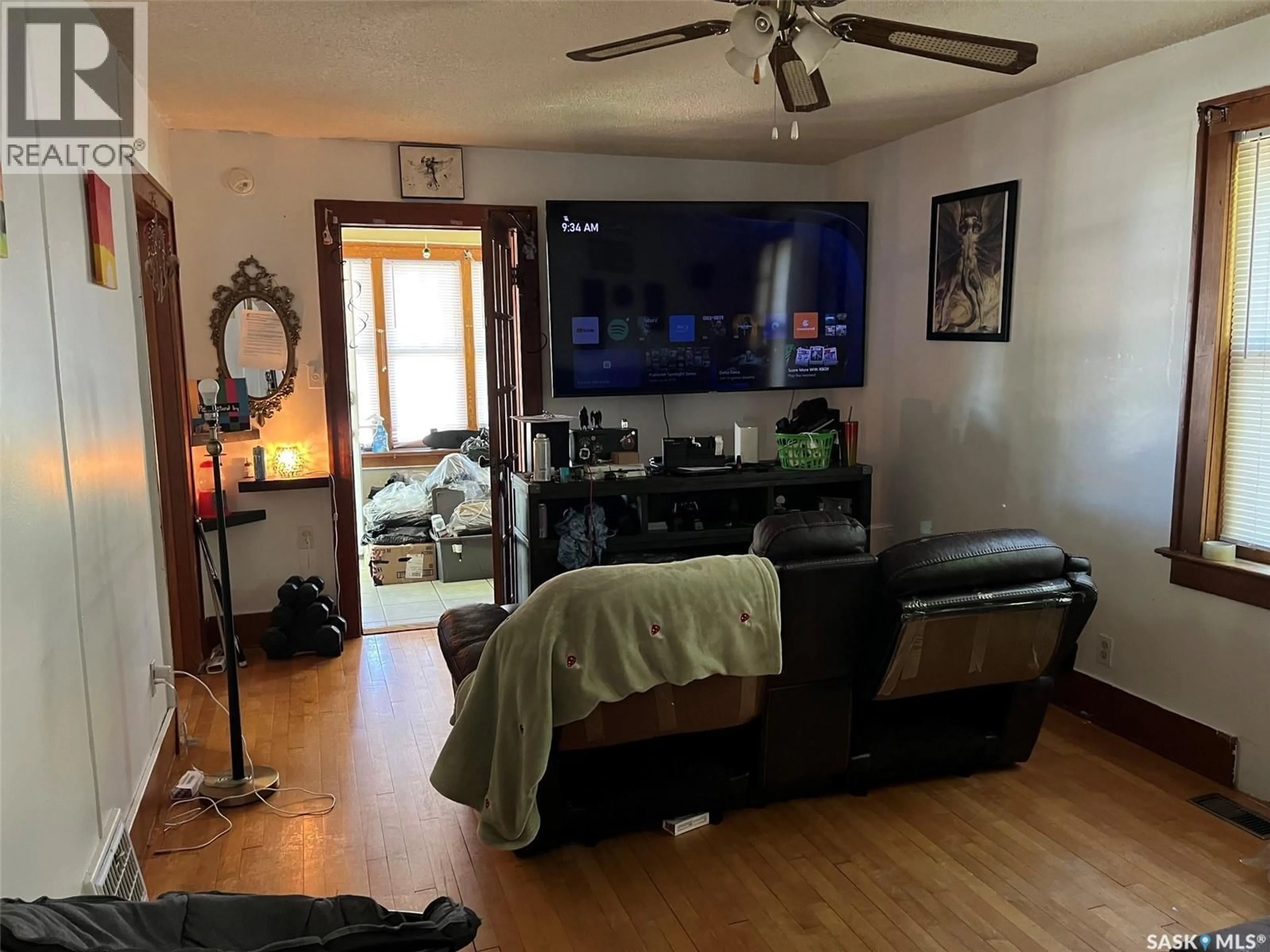 A pic of a room for 1027 7TH AVENUE, Moose Jaw Saskatchewan S6H1M9