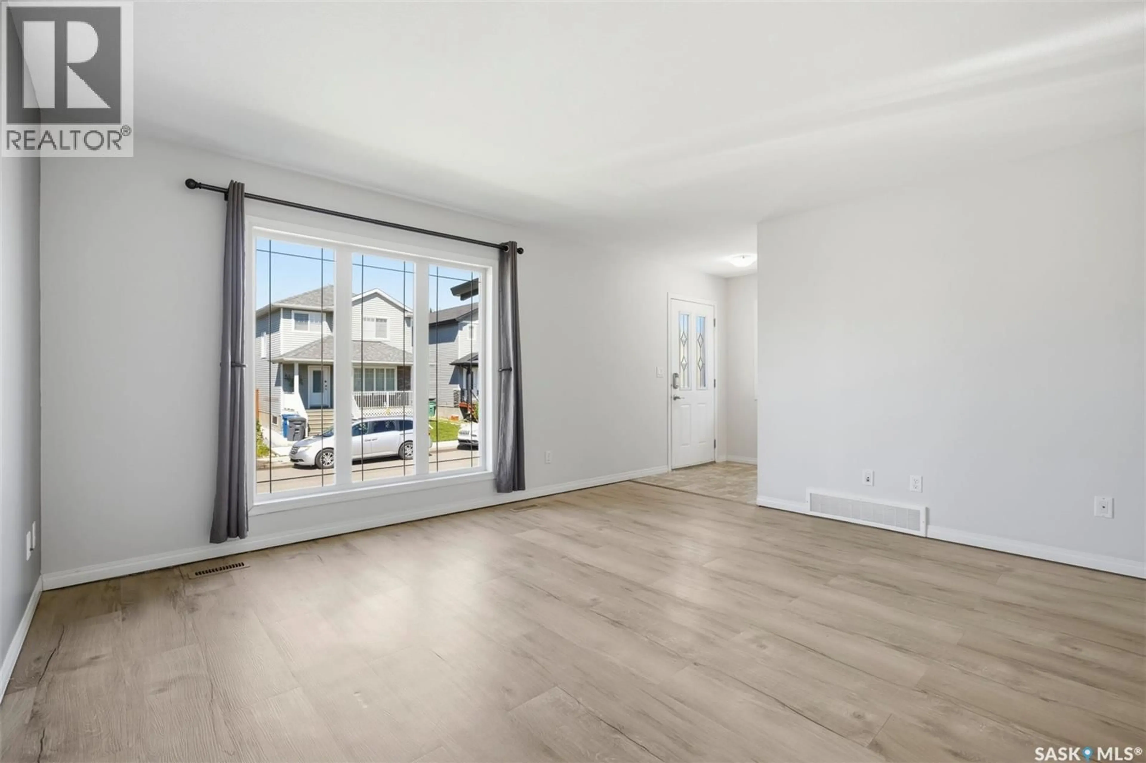 A pic of a room for 435 COAD MANOR, Saskatoon Saskatchewan S7R0C6