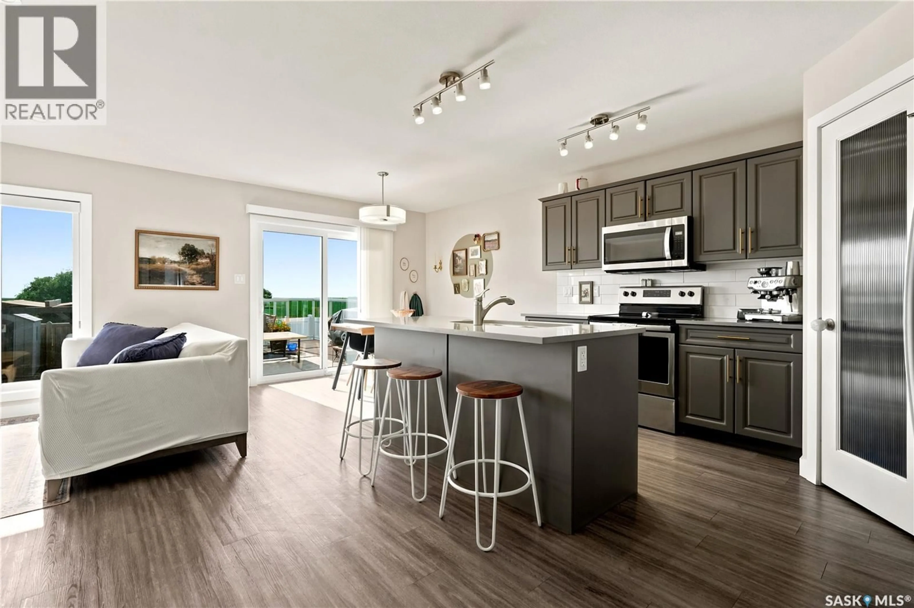 Open concept kitchen, unknown for 4180 DELHAYE WAY, Regina Saskatchewan S4W0N4
