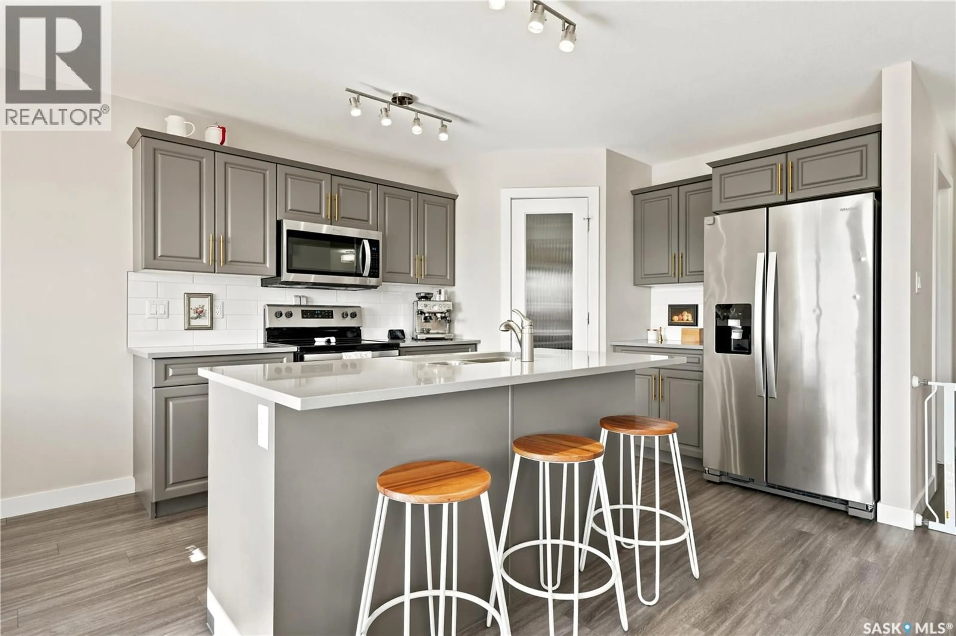Open concept kitchen, unknown for 4180 DELHAYE WAY, Regina Saskatchewan S4W0N4