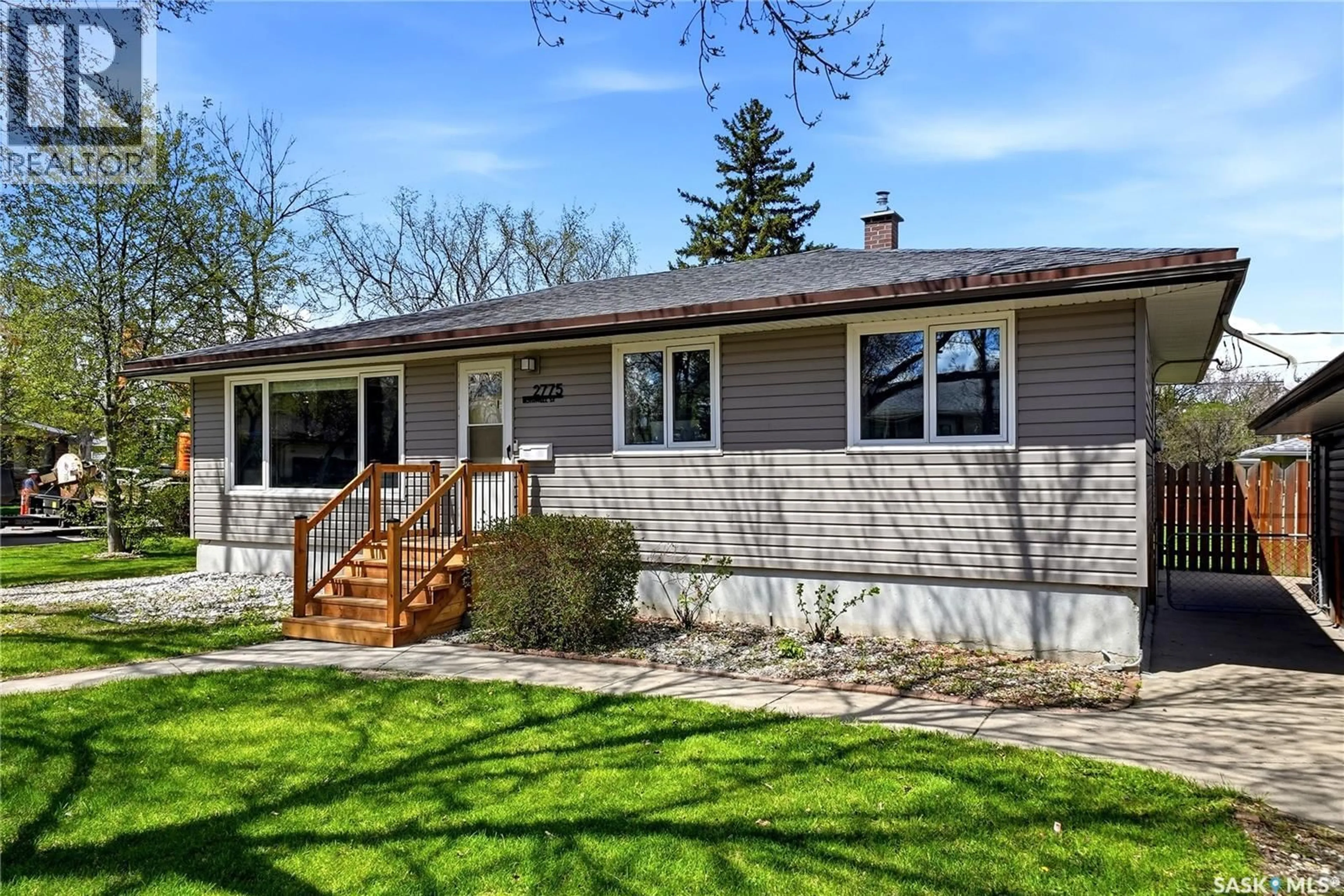 Home with vinyl exterior material, street for 2775 ROTHWELL STREET, Regina Saskatchewan S4N2E3