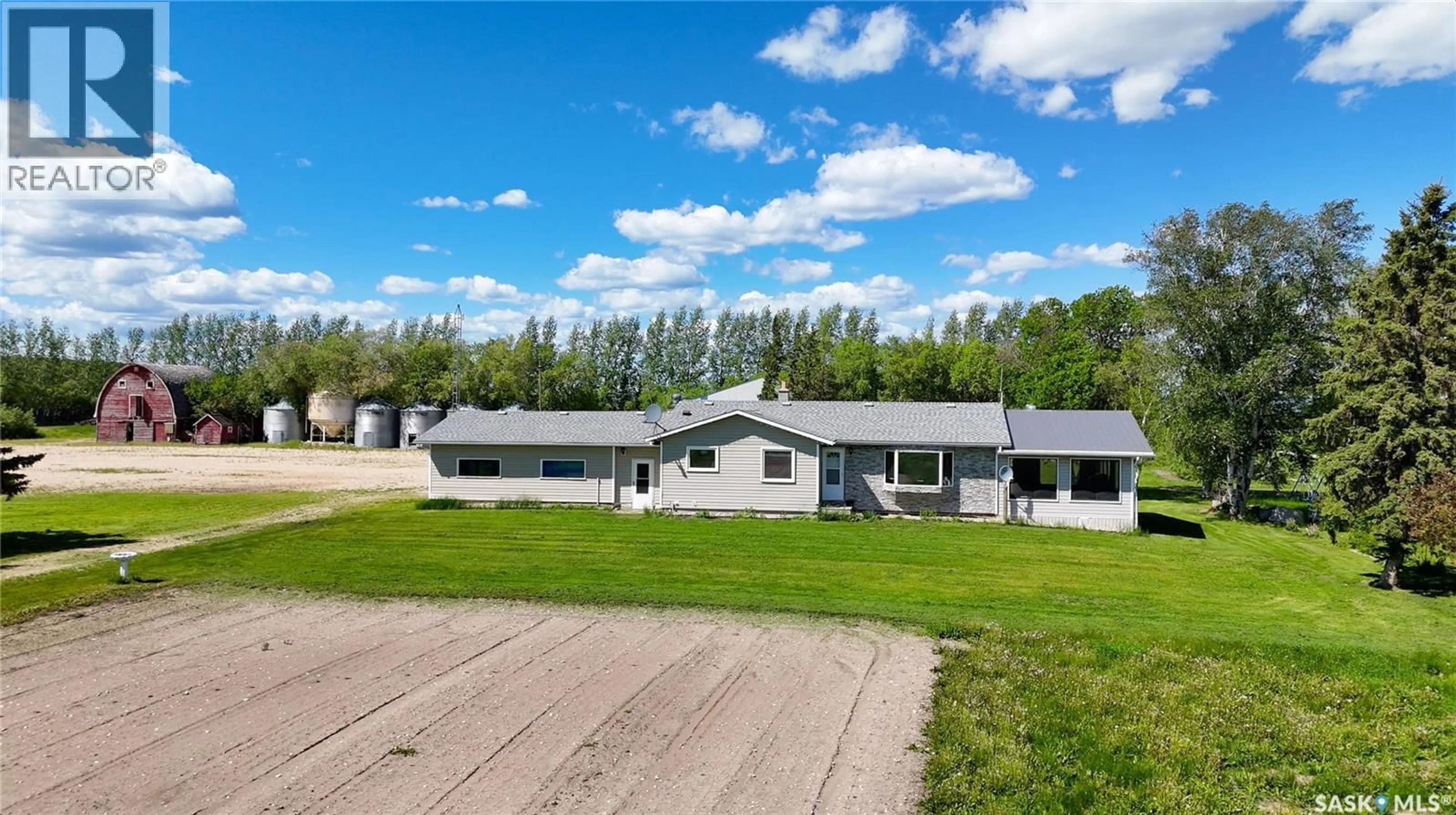 A pic from outside/outdoor area/front of a property/back of a property/a pic from drone, building for 123288824 PARCEL A SE 14-36-30-1, Livingston Rm No. 331 Saskatchewan S0A0B0