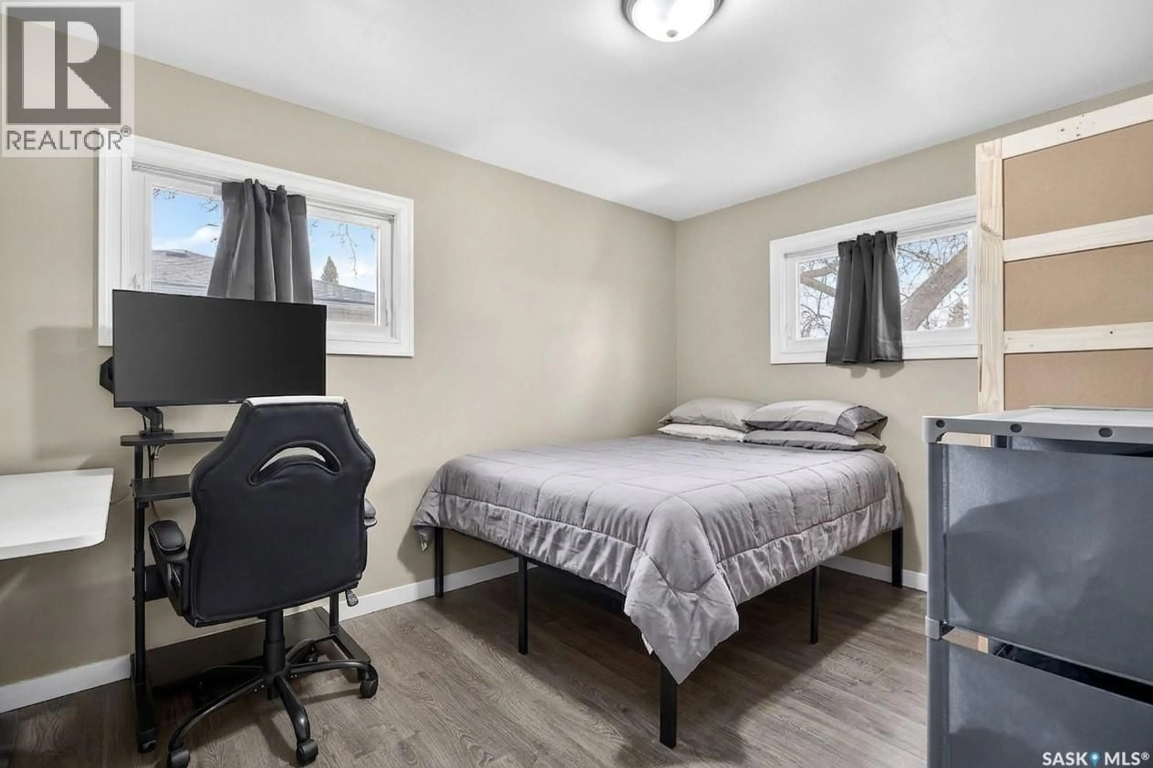 A pic of a room for 1154 CARIBOU STREET, Moose Jaw Saskatchewan S6H2B5
