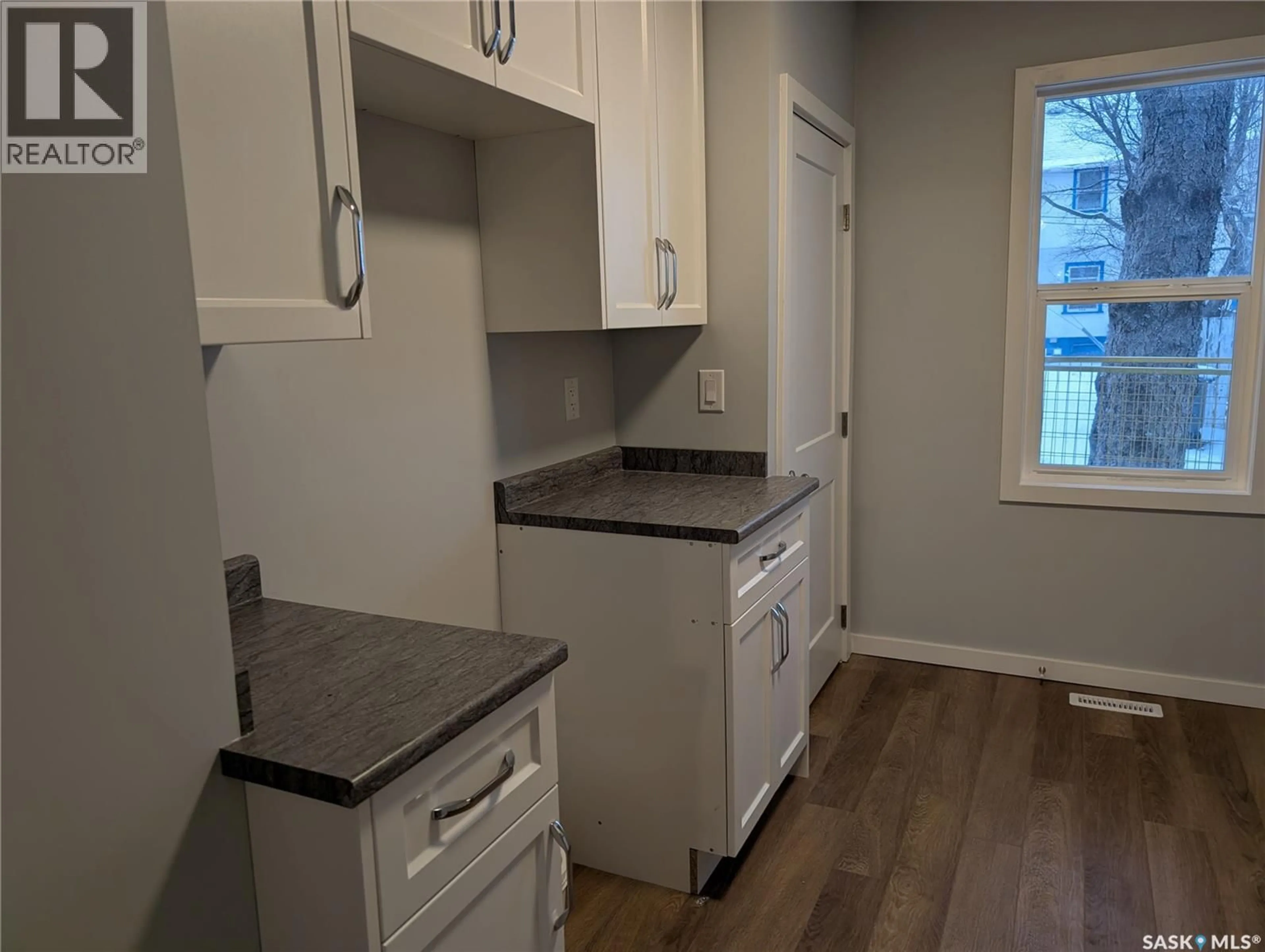 Unknown for 102 32ND STREET, Saskatoon Saskatchewan S7L0S1
