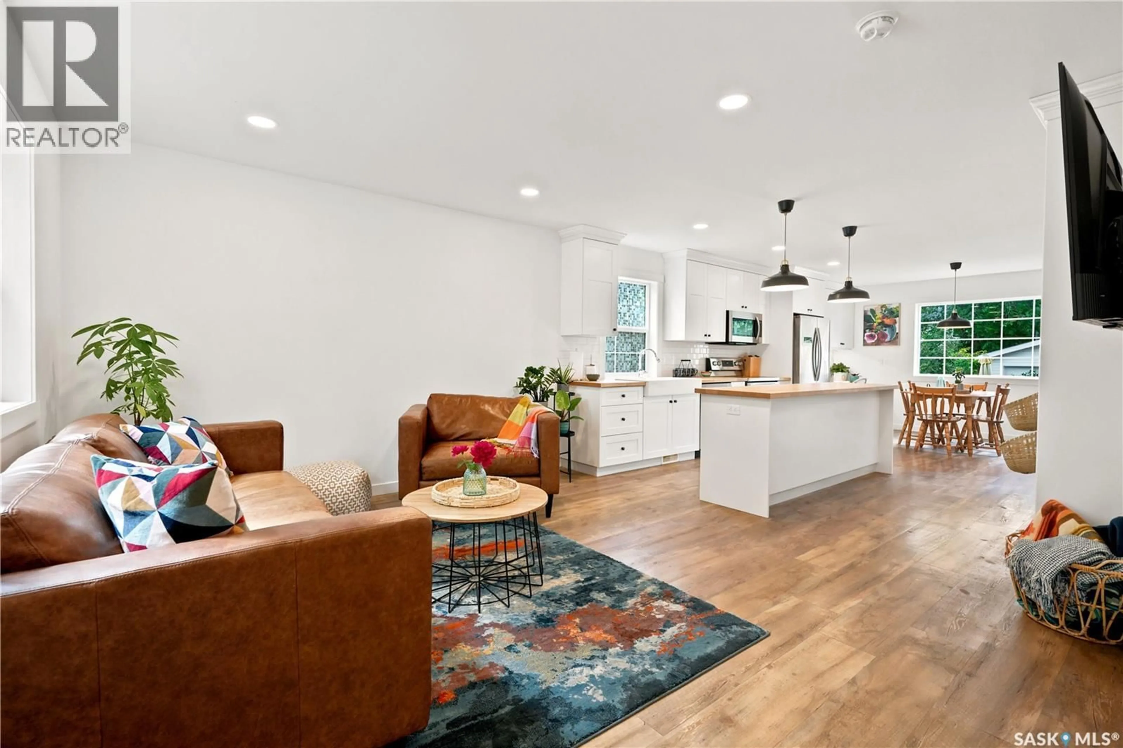 Open concept kitchen, unknown for 919A F AVENUE, Saskatoon Saskatchewan S7L1W7