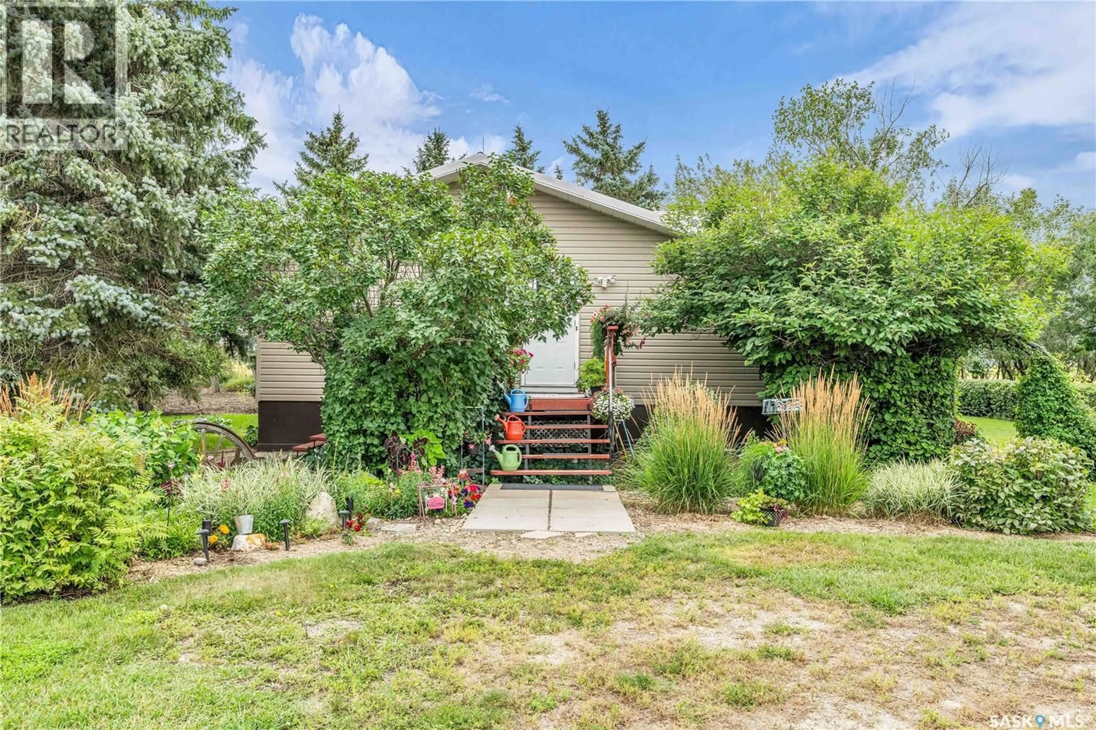 Patio, street for PURVES ACREAGE, Lajord Rm No. 128 Saskatchewan S0G4E0