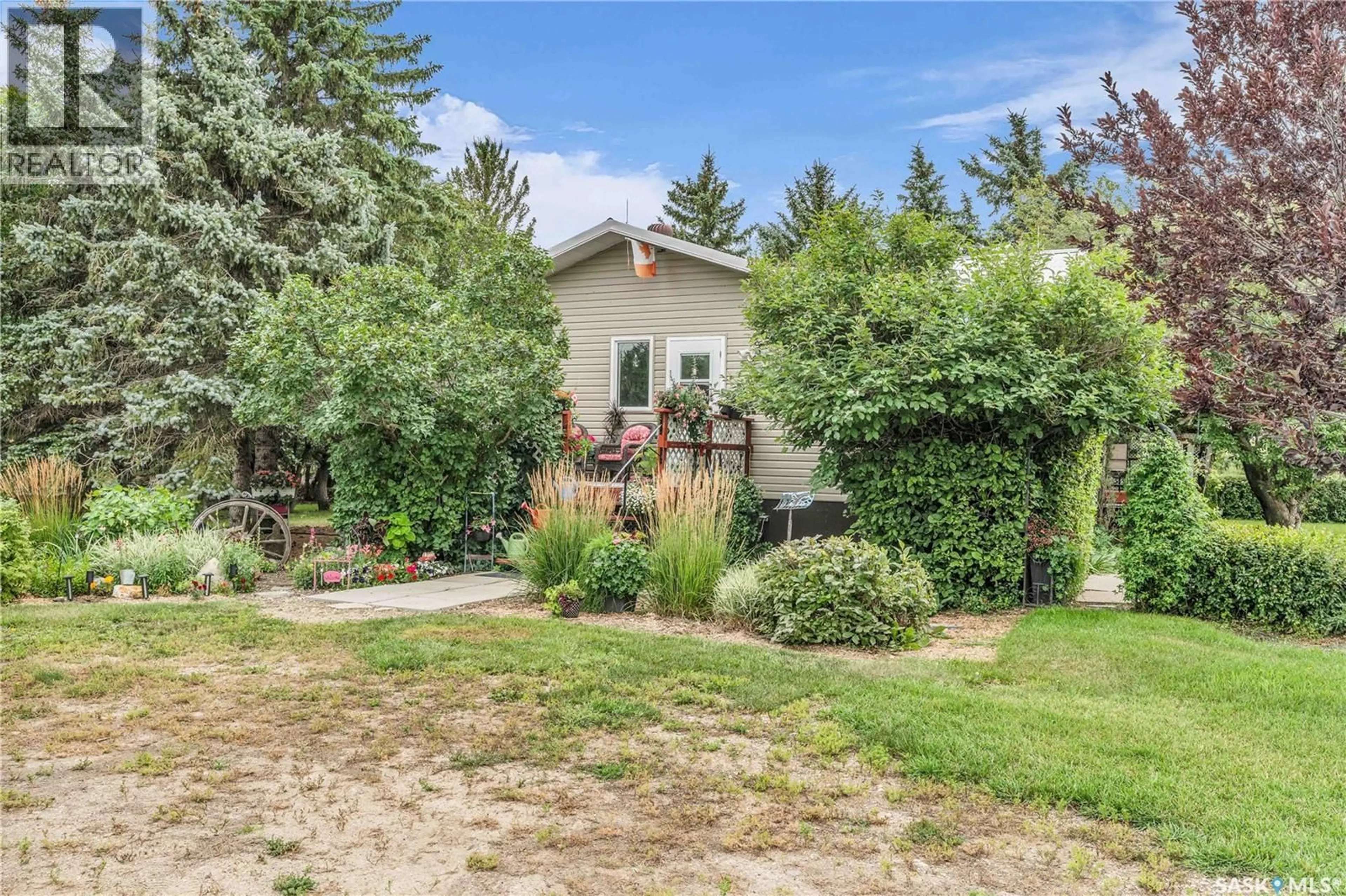 Patio, street for PURVES ACREAGE, Lajord Rm No. 128 Saskatchewan S0G4E0