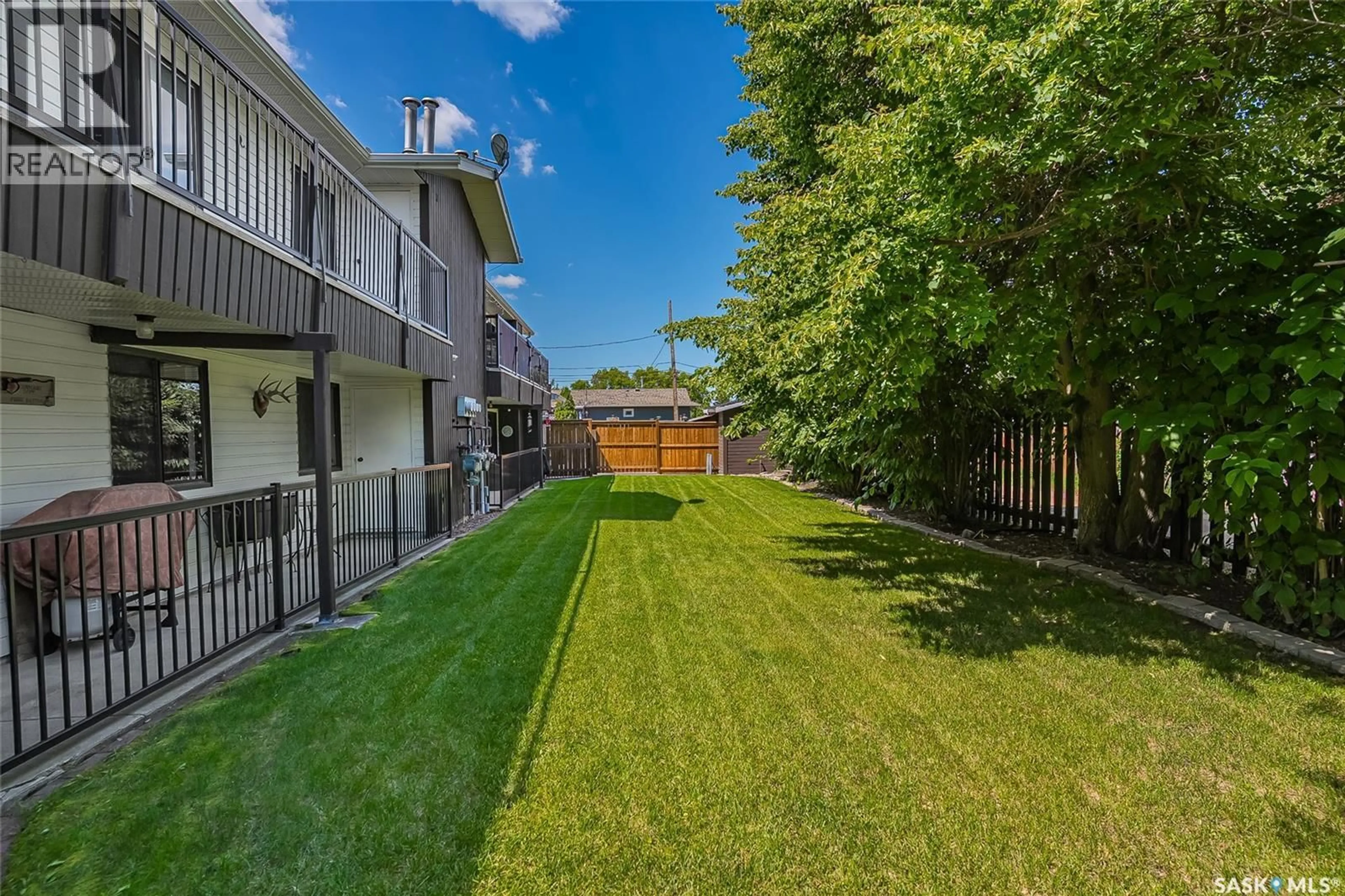 Patio, street for 204D 213 MAIN STREET, Martensville Saskatchewan S0K2T0