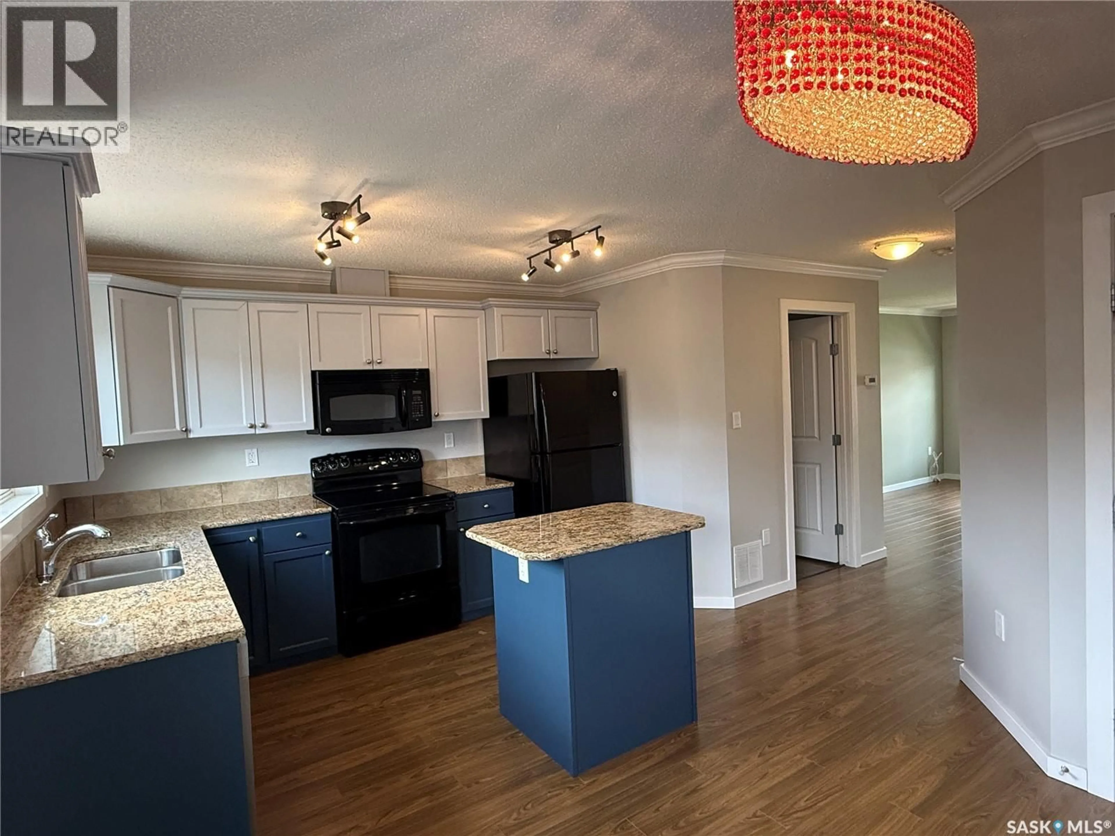 Open concept kitchen, unknown for 307 - 810 HAMPTON CIRCLE, Saskatoon Saskatchewan S7R0K2