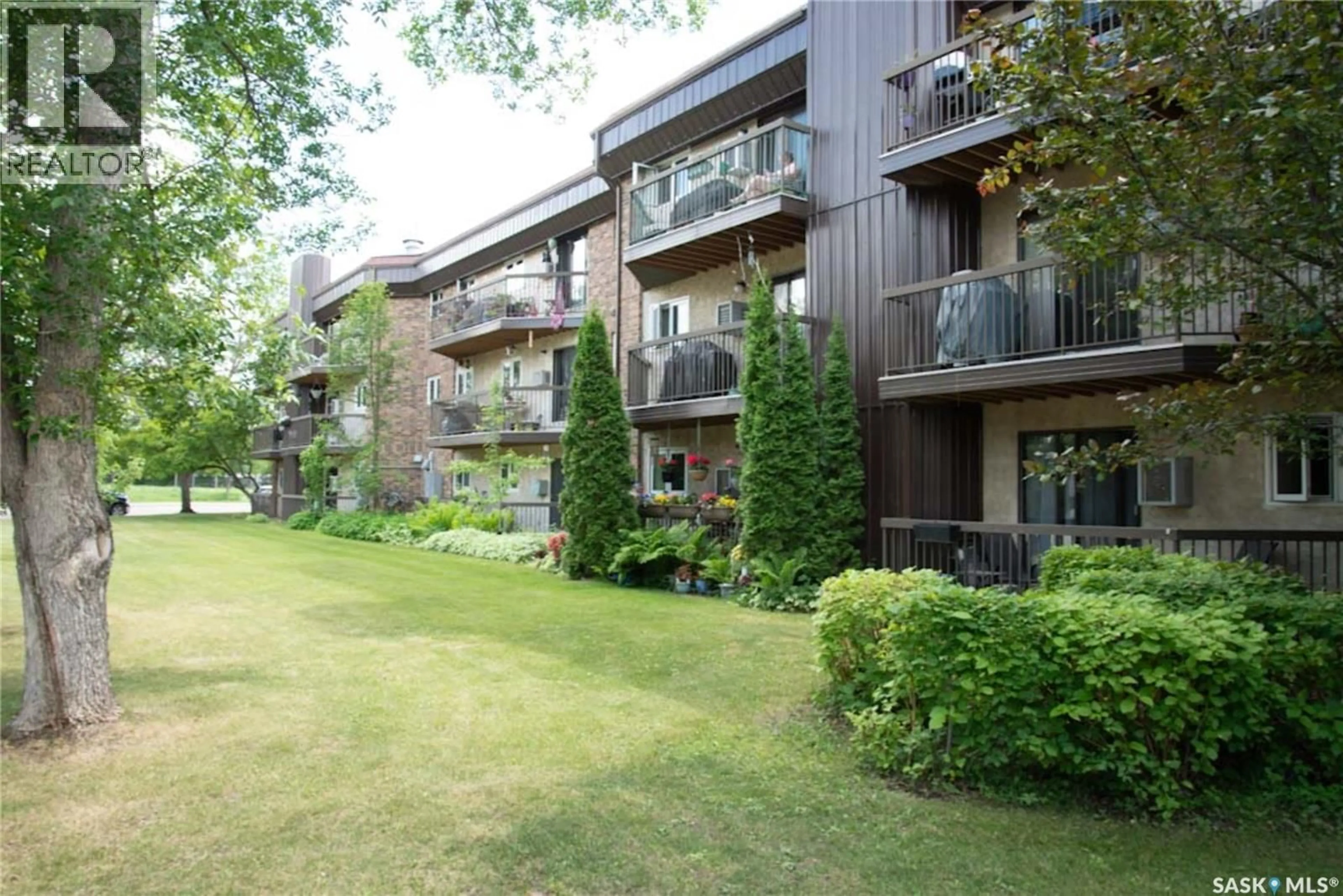 Patio, unknown for 730A - 206 HERITAGE LANE, Saskatoon Saskatchewan S7H5M6