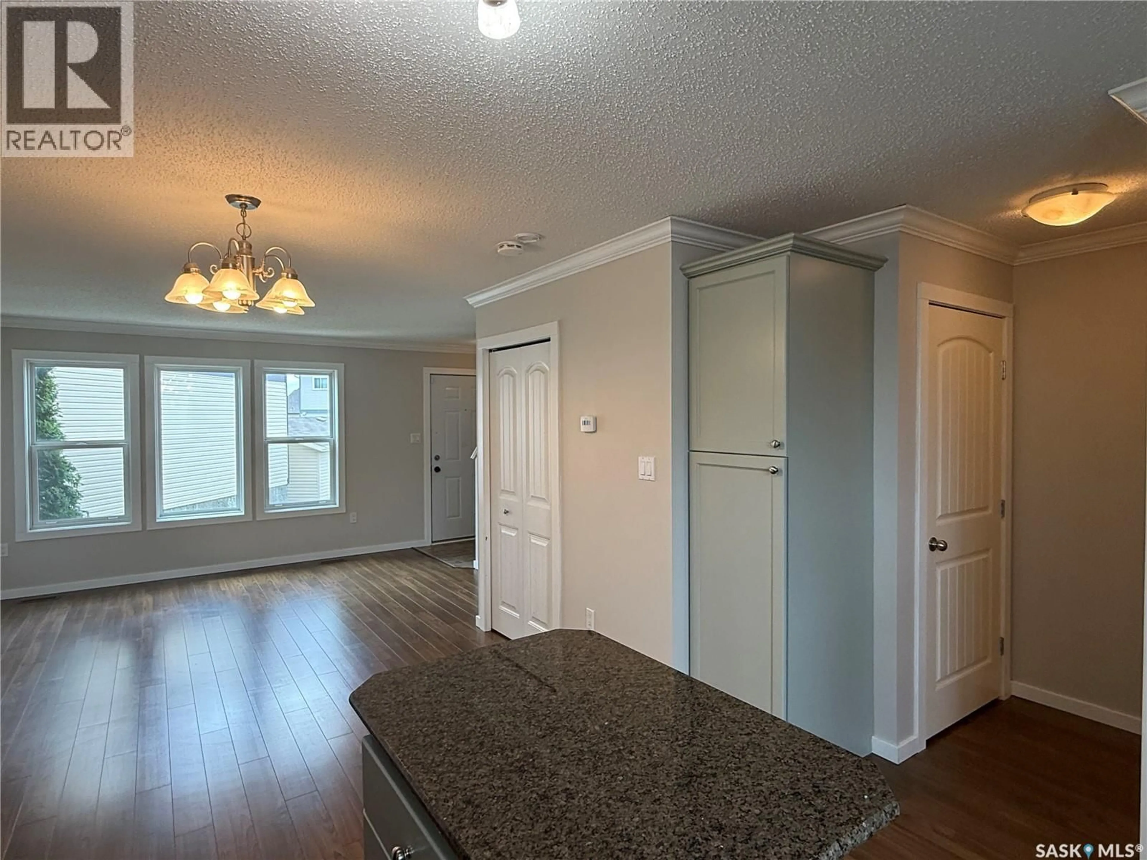 Open concept kitchen, unknown for 315 - 405 HAMPTON CIRCLE, Saskatoon Saskatchewan S7R0E9