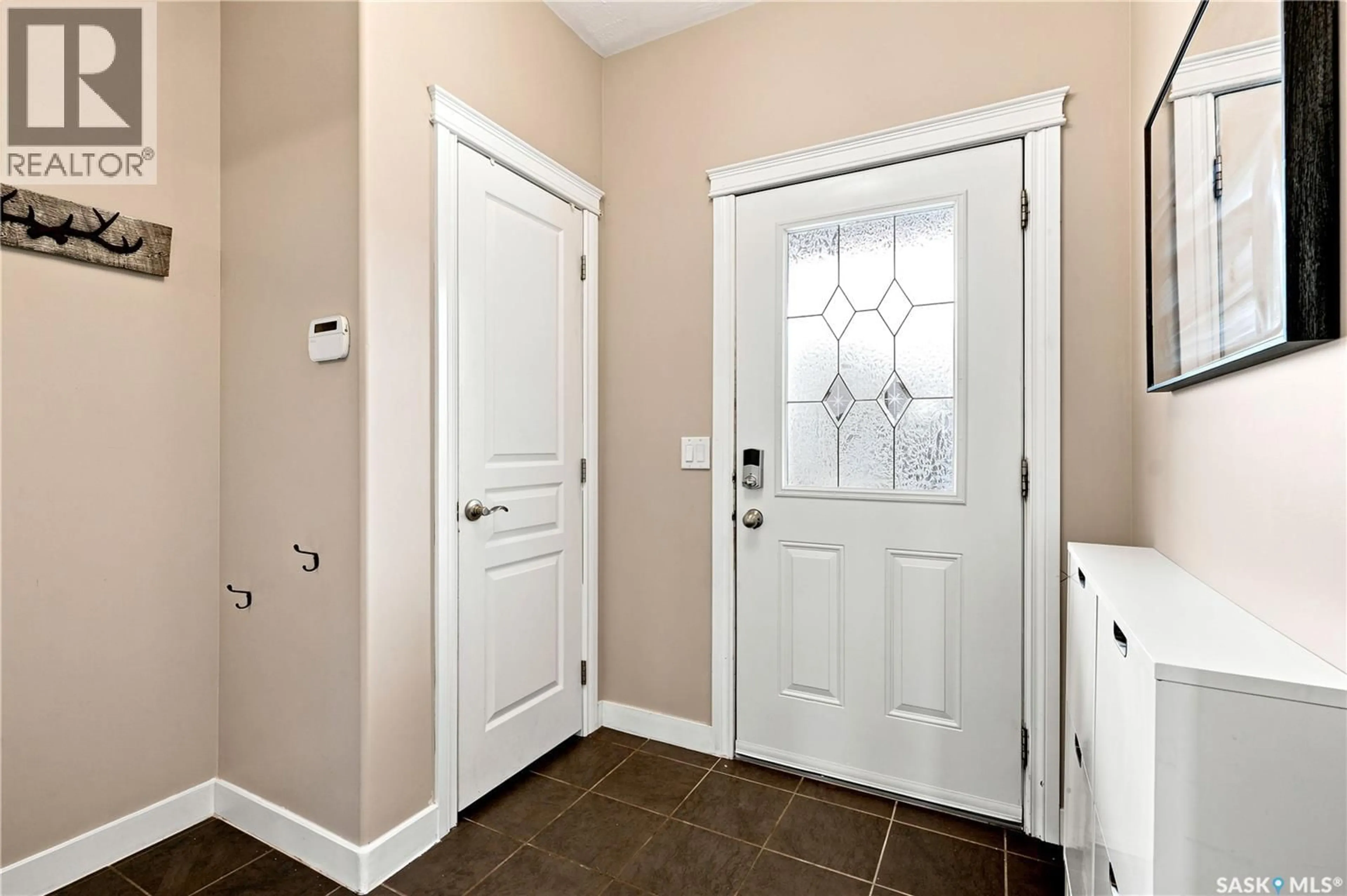 Indoor entryway for 835 LAMARSH LANE, Saskatoon Saskatchewan S7W1B7